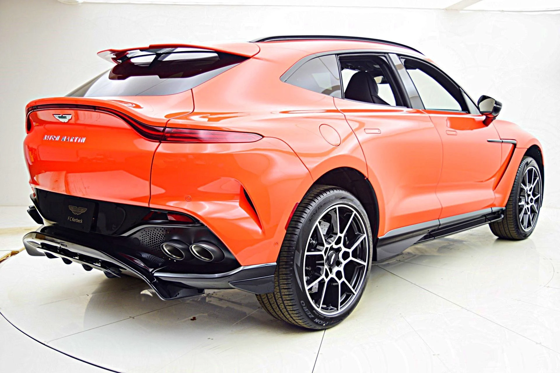 mph015_806010791_New_2025_Aston_Martin_DBX_707_37f063a8e6