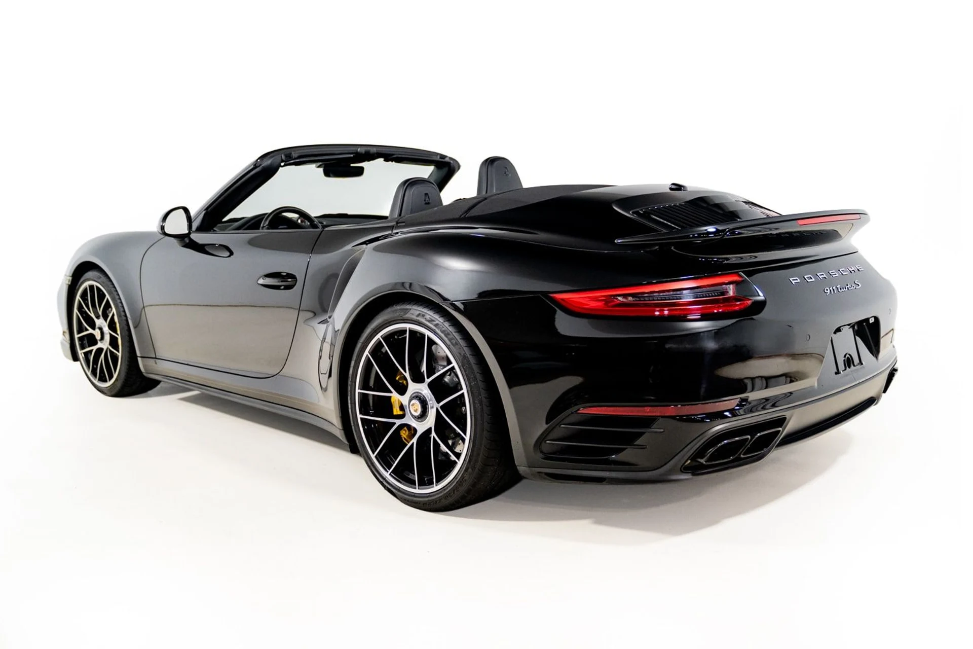 mph015_820081357_28acdf4db9f94ffd9fd398ce52ee29fa_d147b3a620