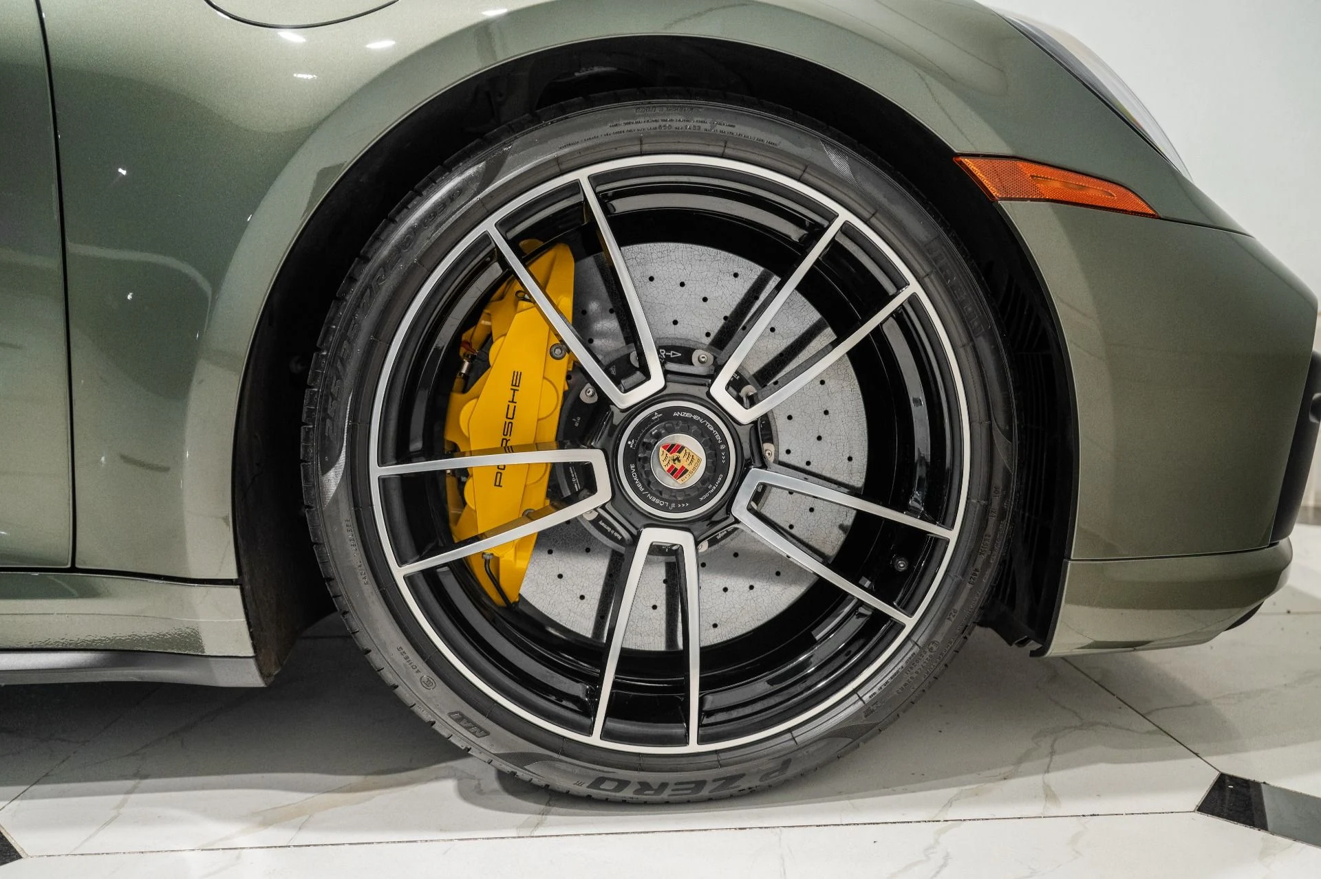 mph015_823952437_Used_2021_Porsche_911_Turbo_S_1775321937_a2ed7a21e5