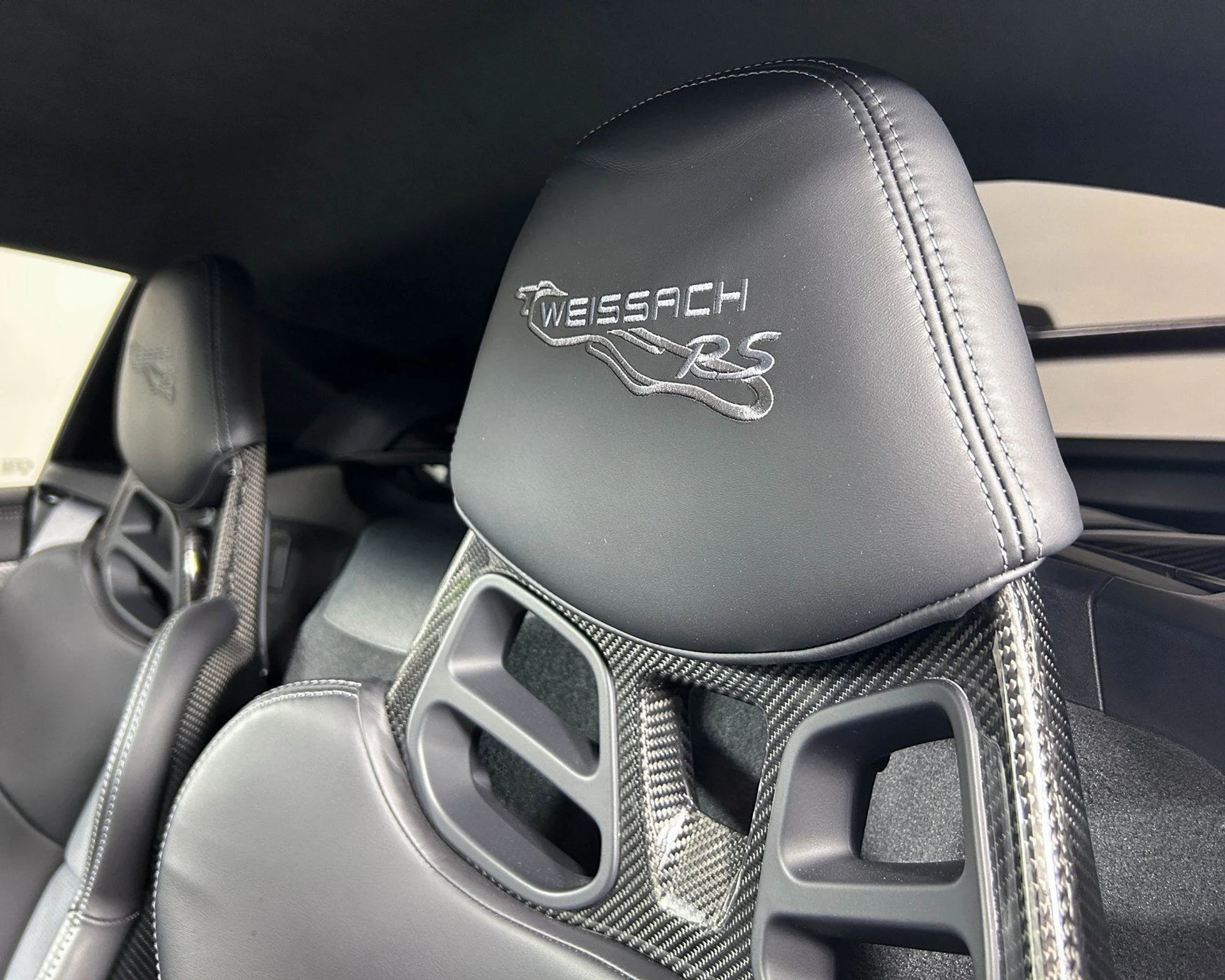 mph015_824183364_5049397015464ba08aaeae34643a8f24_93bba2c692