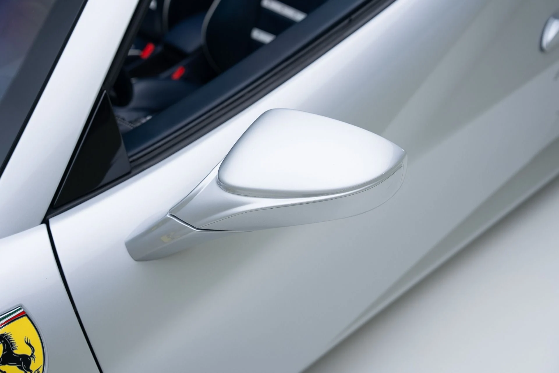 mph015_832585156_Used_2017_Ferrari_488_Spider_1762375405_e22252825b