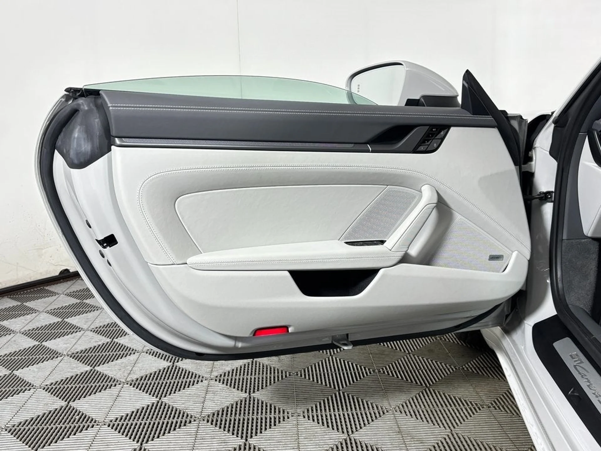 mph015_833715103_16_8498dc39f5