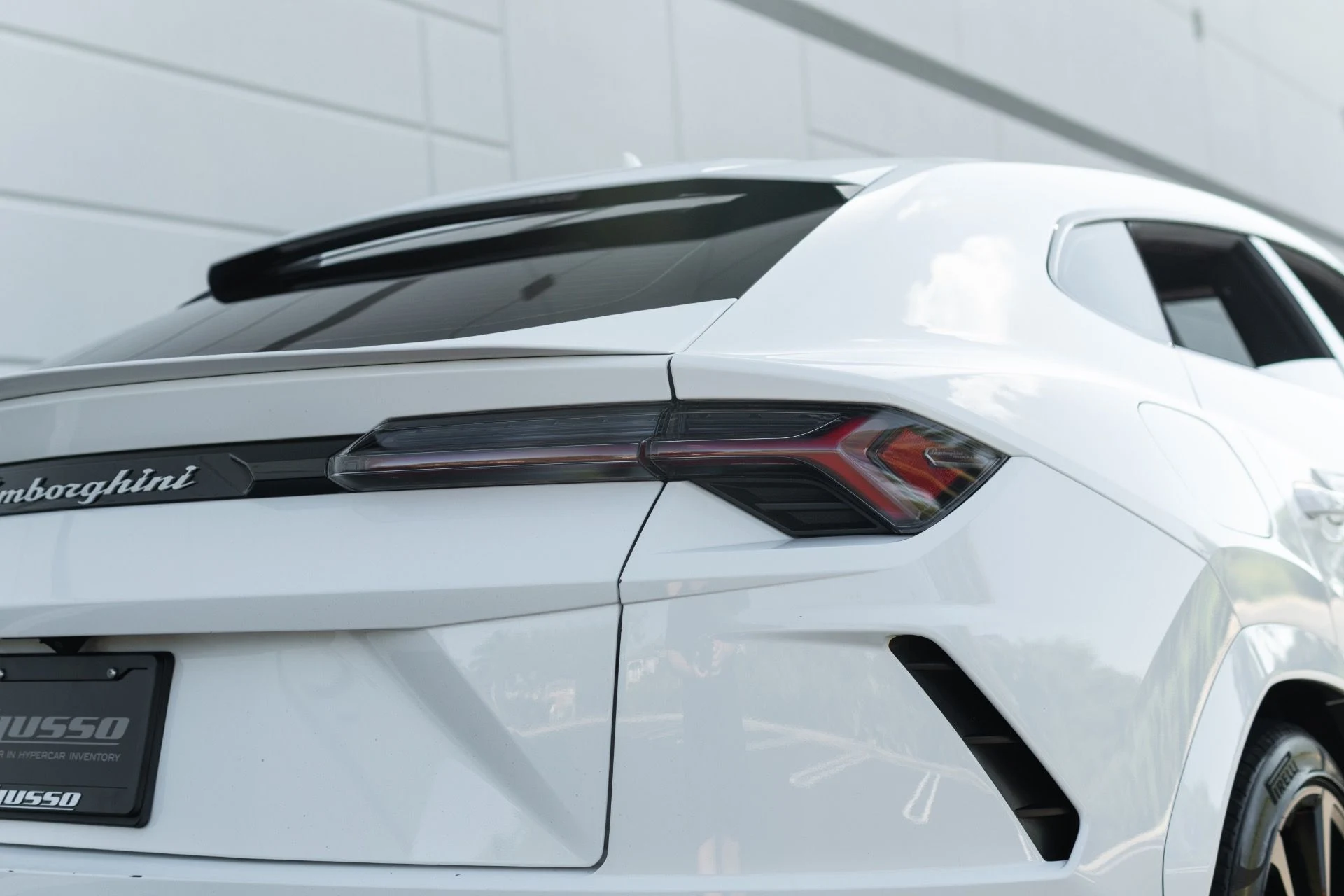 mph015_834463615_Used_2021_Lamborghini_Urus_1767069879_6679bffe12