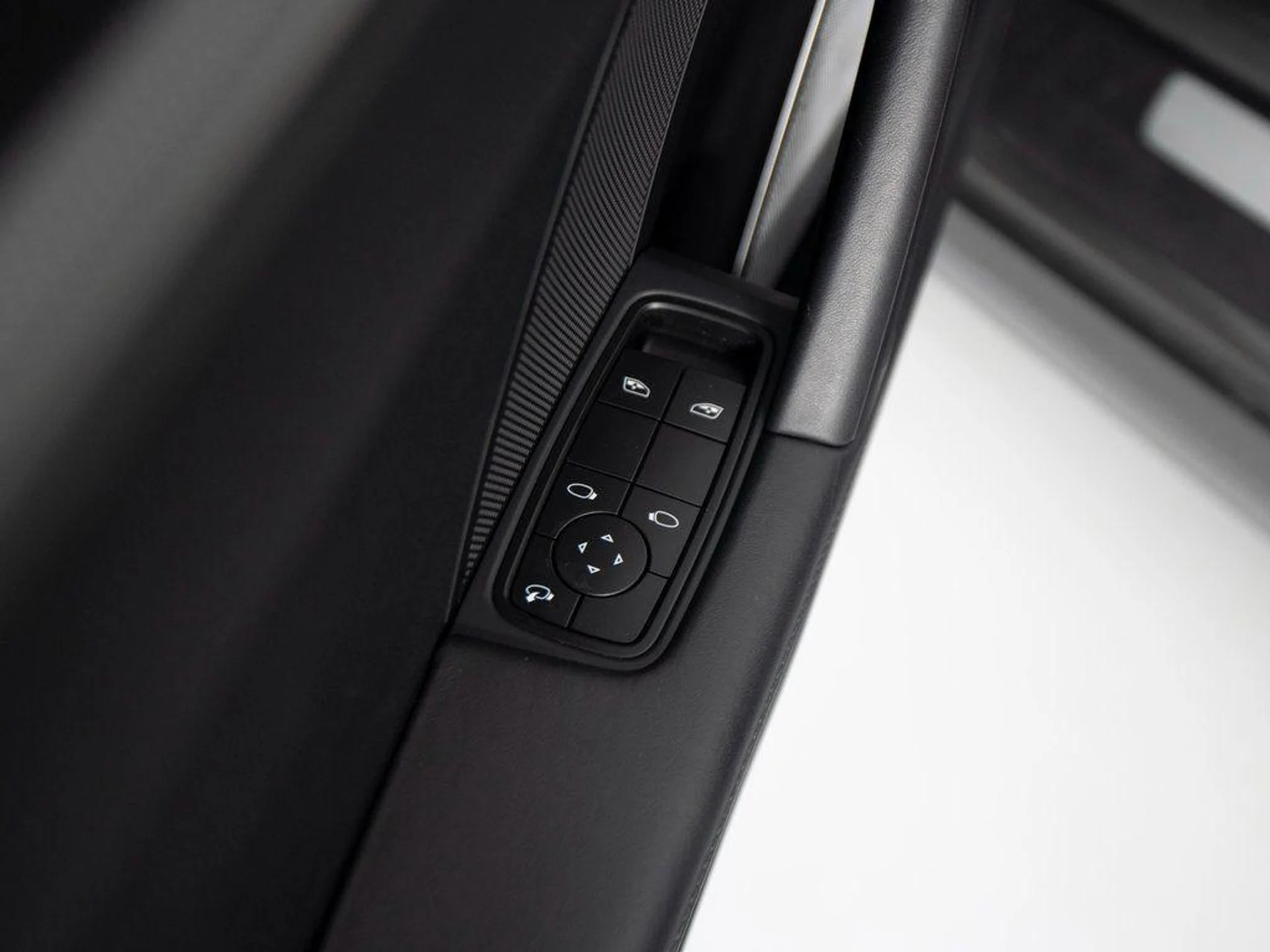 mph015_834777866_m_Ngb_J1_OY_3b7c_JOOCHR_9_Si_J_Am_S04_aeb5697b9e