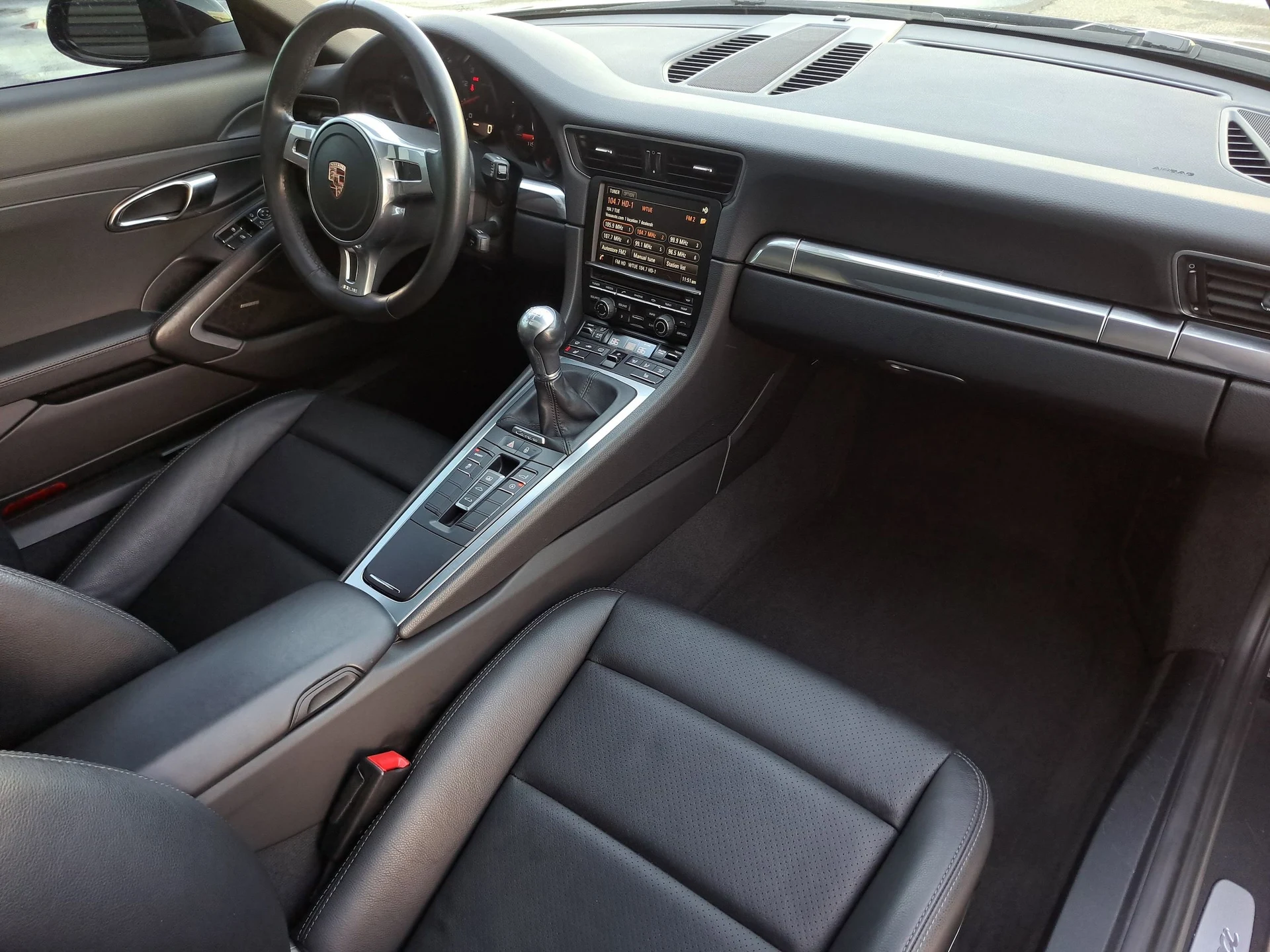 mph015_835330336_eb0b2f7fcb08bbe9563509552b6eec77x_6437b3c3b7