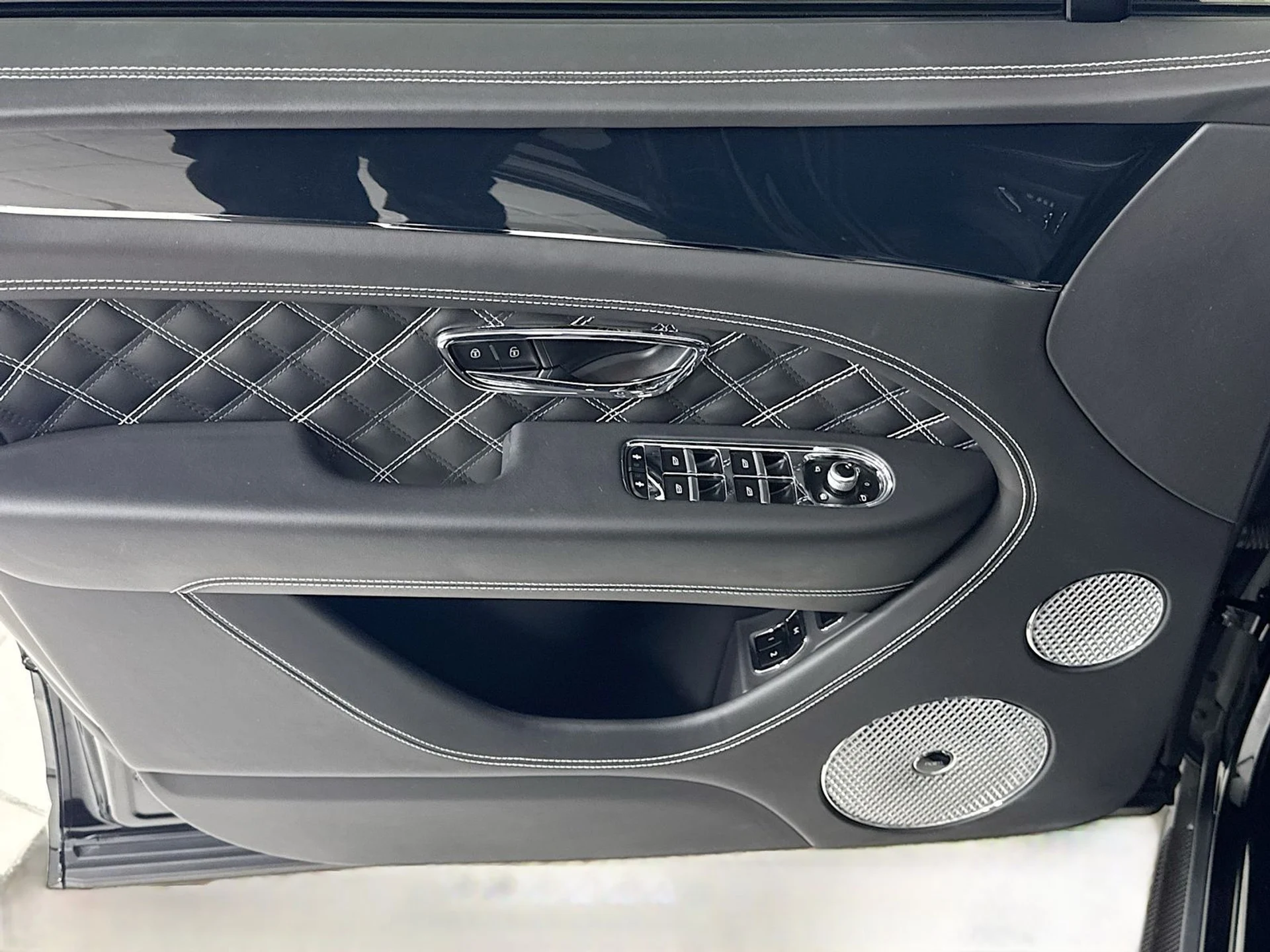 mph015_837449475_dff732b425892a438ba0d697465ba9d2x_d4f2de0ae7