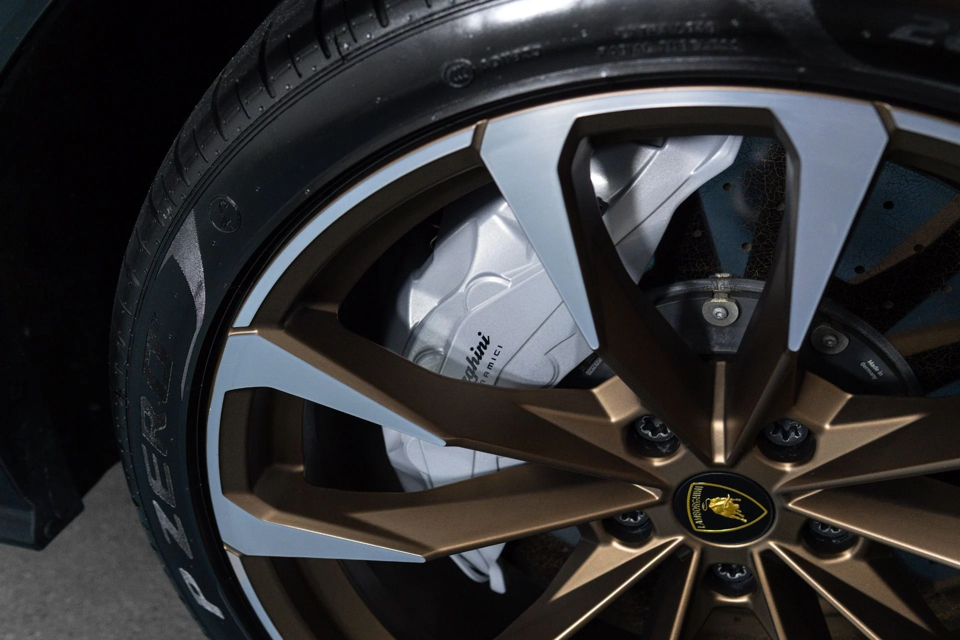 mph015_837960998_Used_2023_Lamborghini_Urus_S_1781741186_9e5095d645