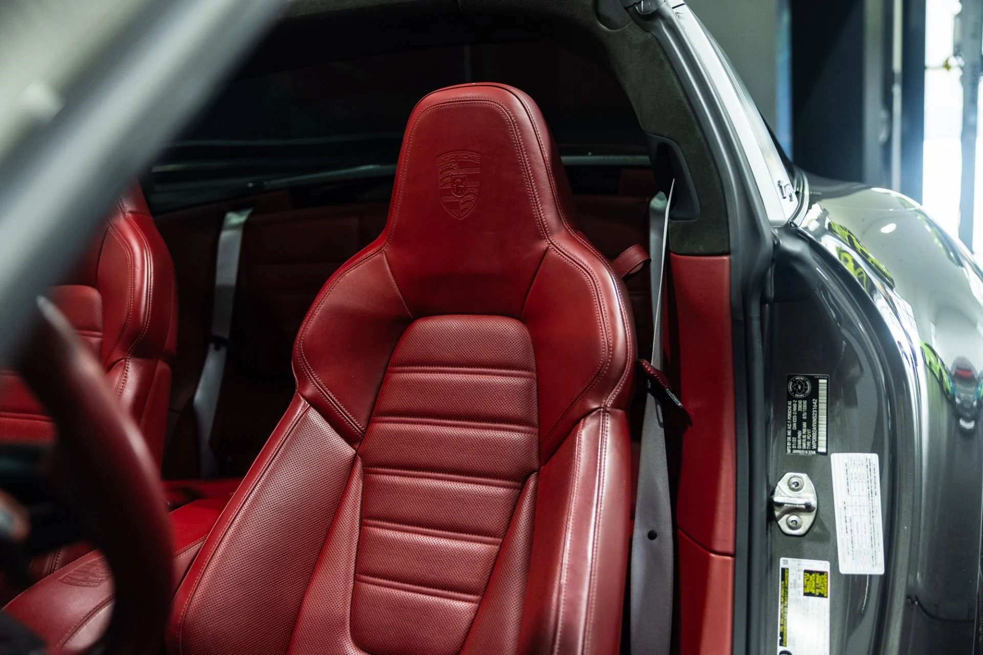 mph015_838650513_Used_2022_Porsche_911_Targa_4_S_1770782641_17bbae5ba2