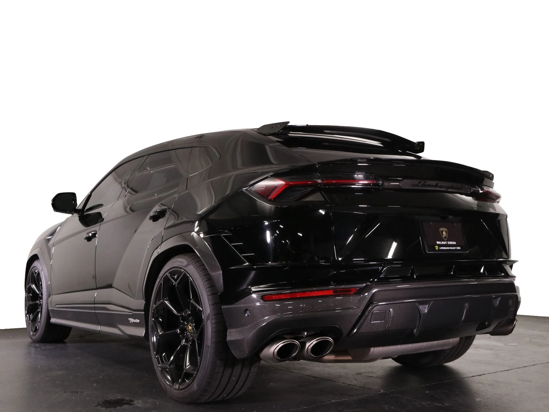 mph015_843260857_Used_2023_Lamborghini_Urus_Performante_1732871957_8deab009e1