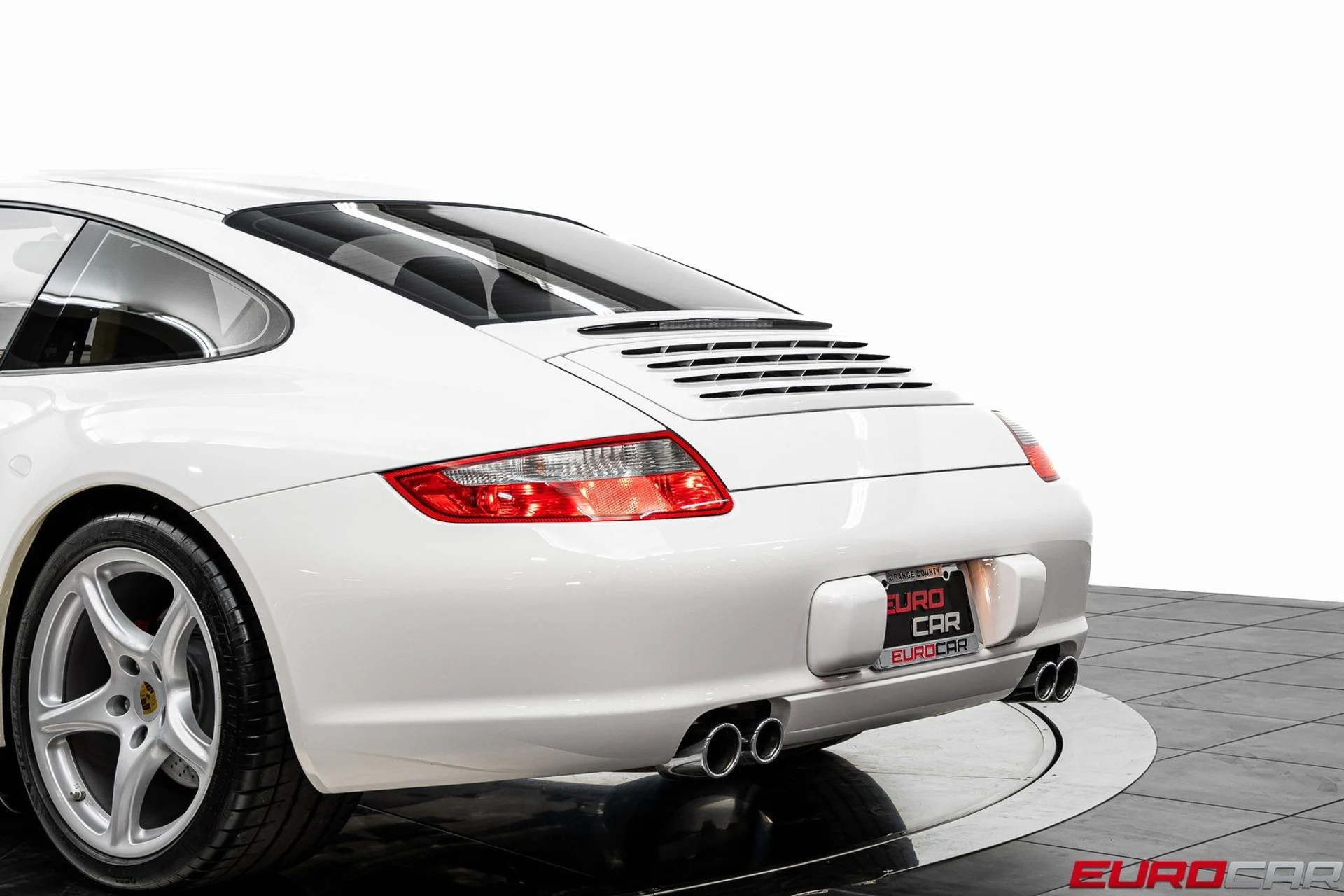 mph015_84916858_image_16_c4e749b36f