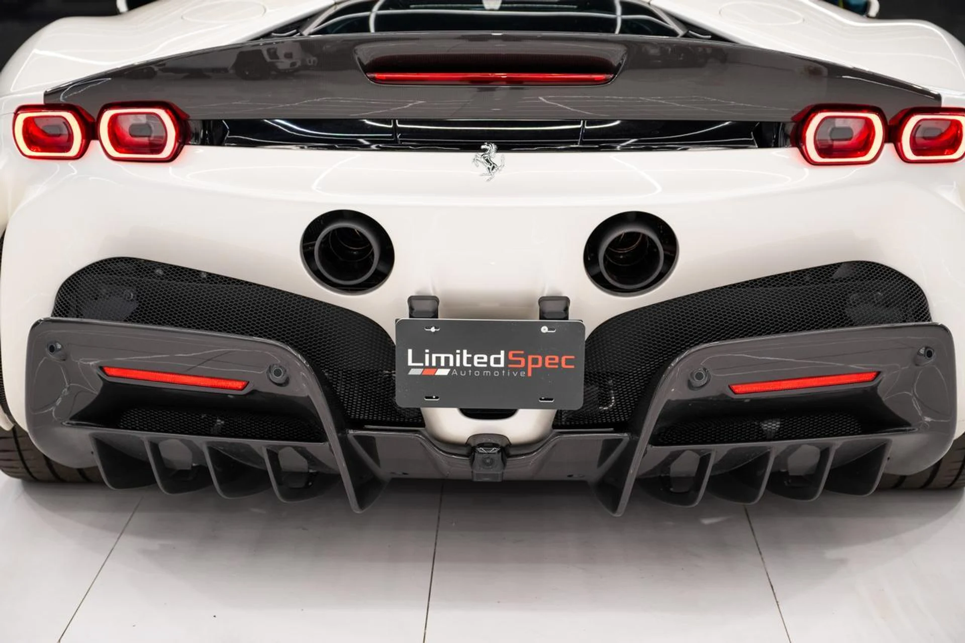 mph015_849877983_0347ce19dd02b154db28bf13c6f1bf8c_34851a64e5