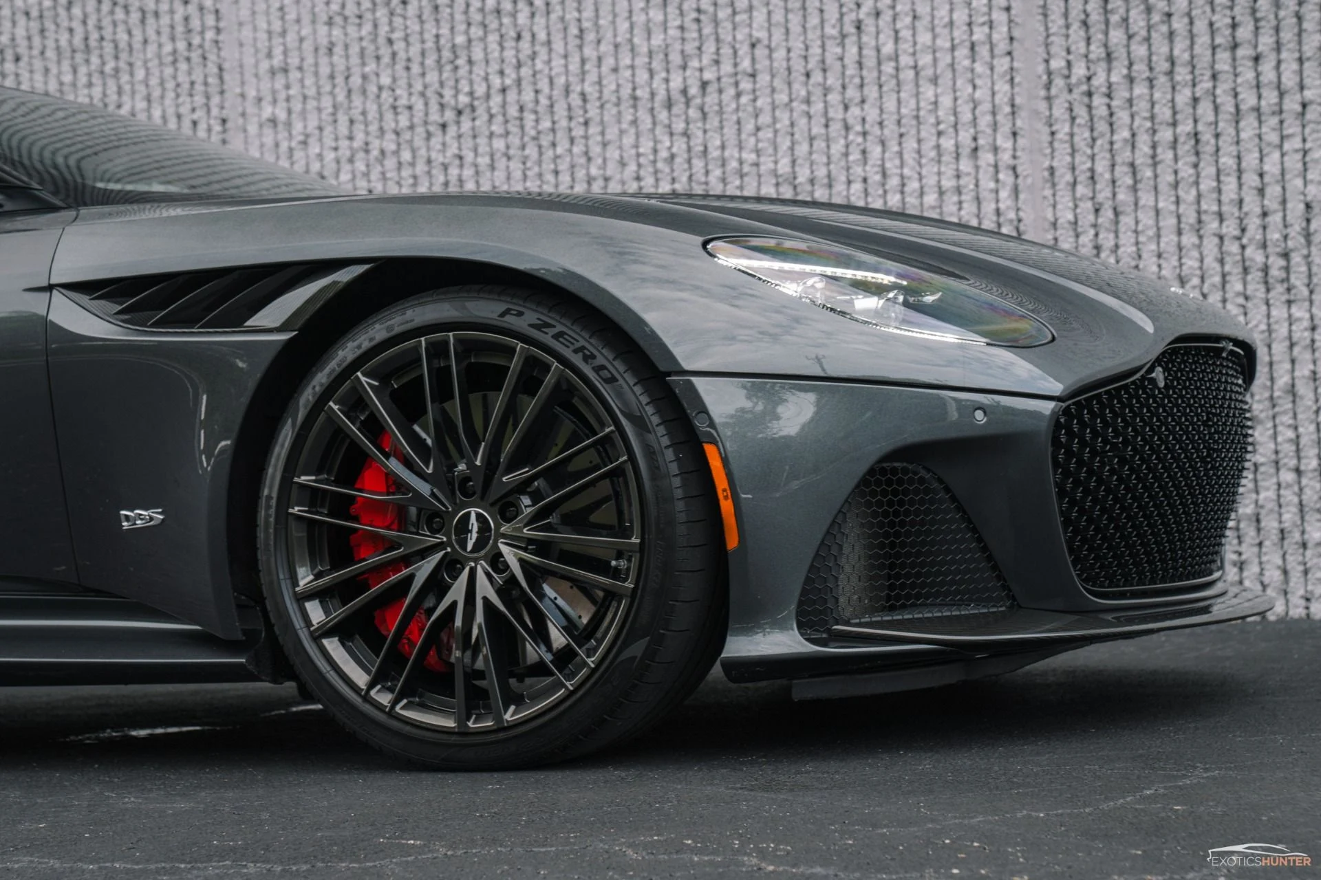 mph015_852830602_Used_2020_Aston_Martin_DBS_Superleggera_1762814909_8b3a4f661e