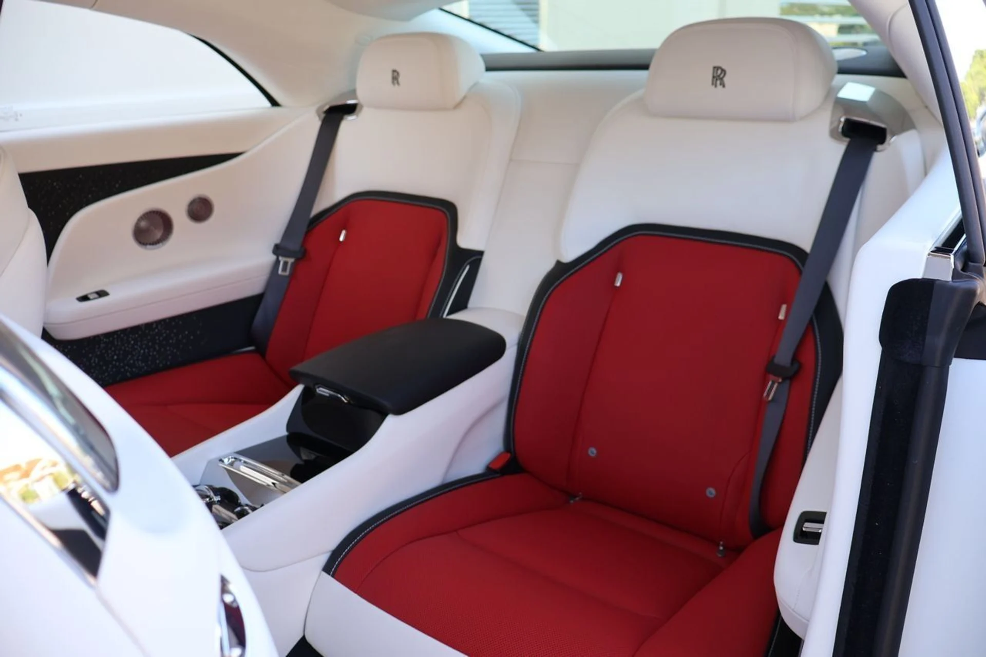 mph015_86069200_16_e23533241c