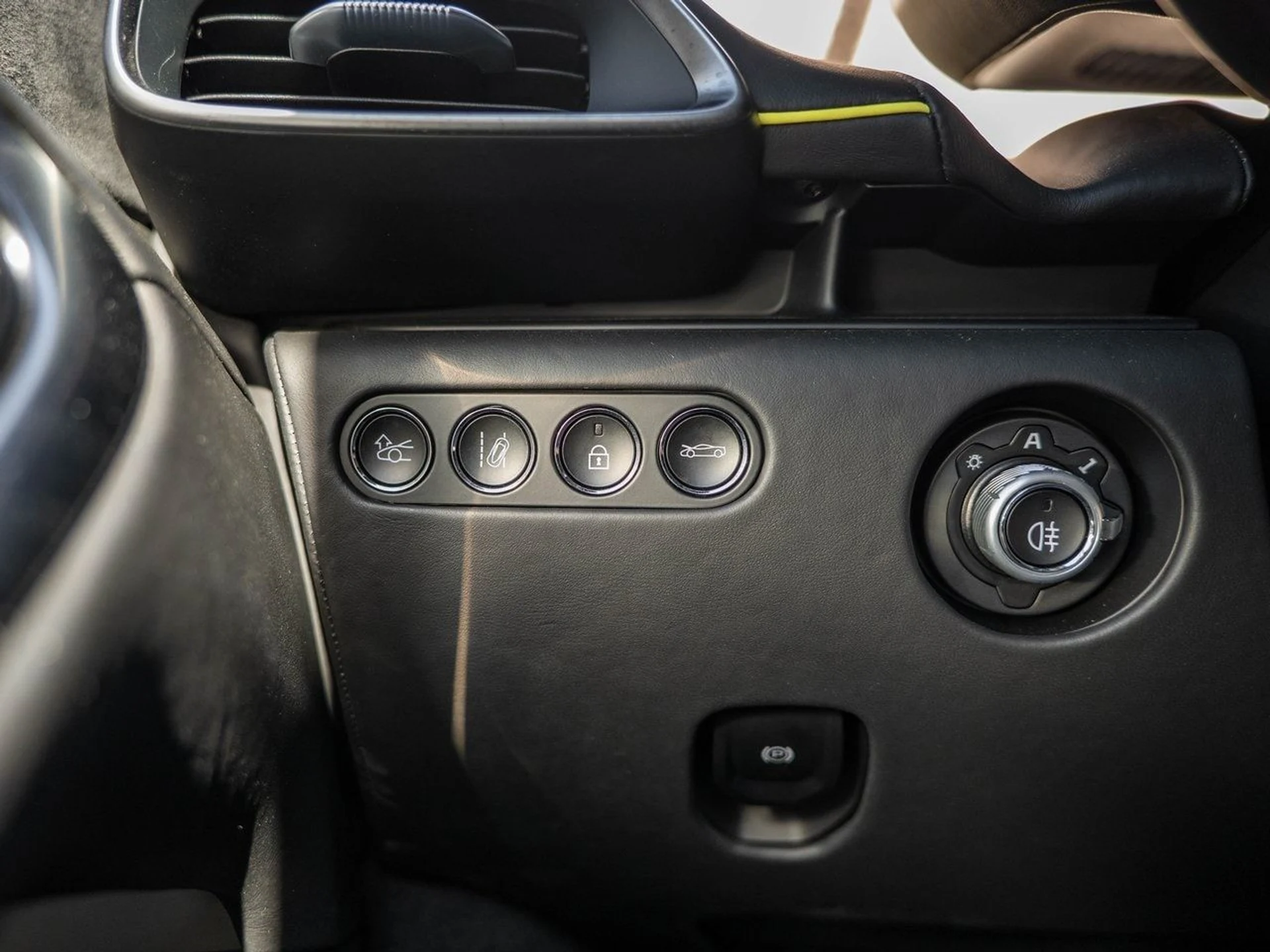 mph015_865744383_9bb3bafc7630cfee52f7276e128beddex_203aef7cbe