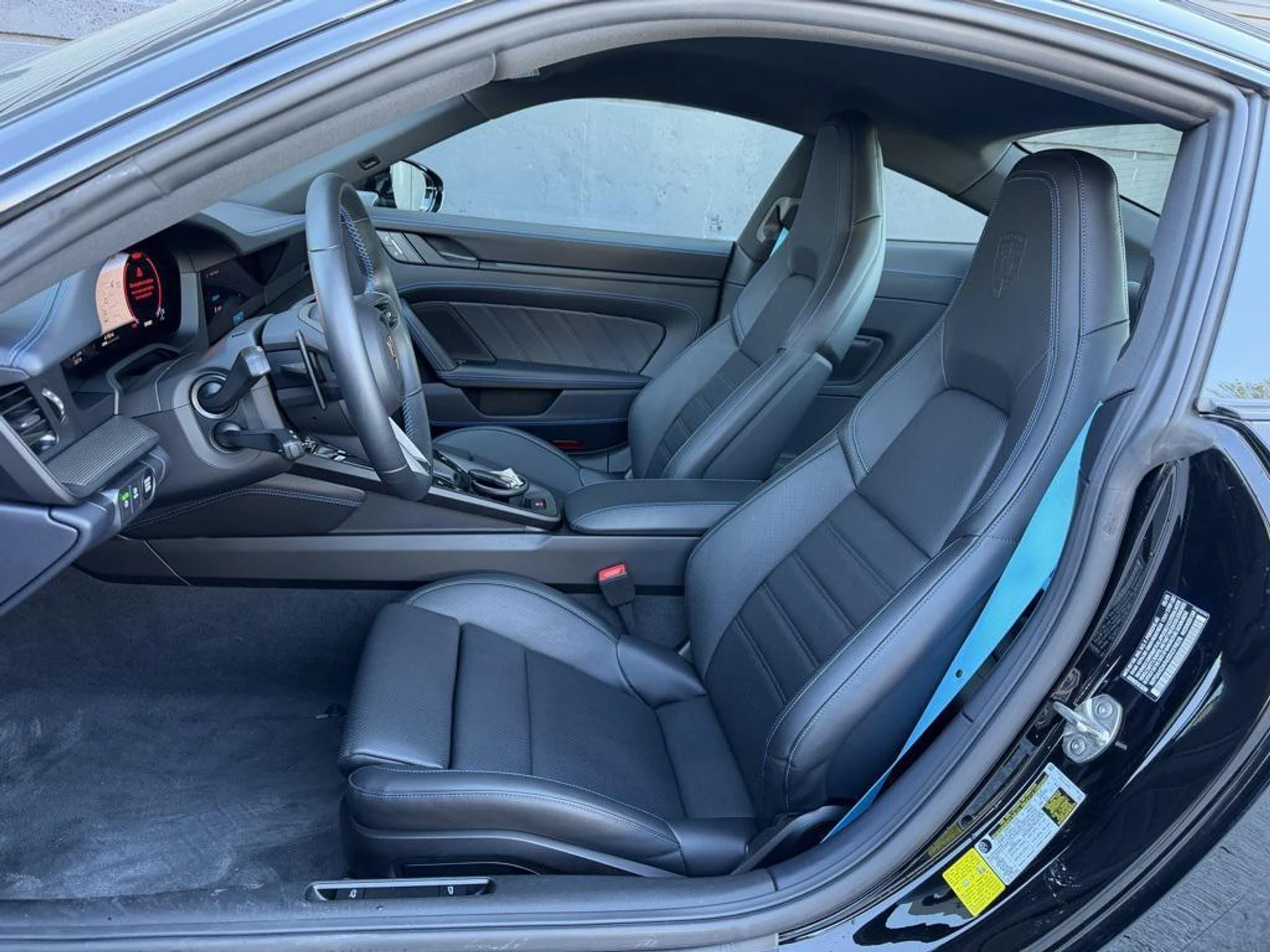 mph015_872156932_fjsb_GGW_5_T_Gu_1_CE_4_L1_Zxp_M0j_GUY_49b147d680