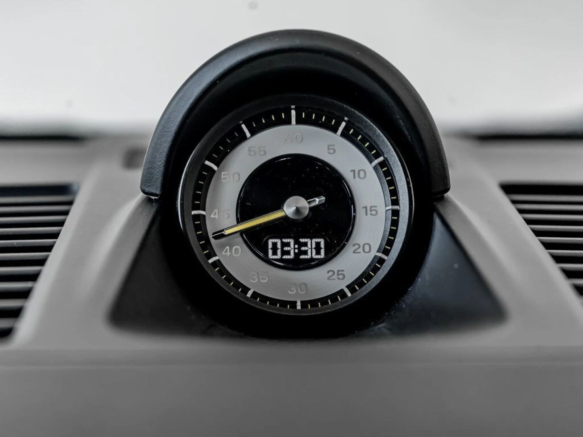 mph015_875782125_40aa18e9f81eb3cf59d5f830ff90f3b1_ae974acb6d