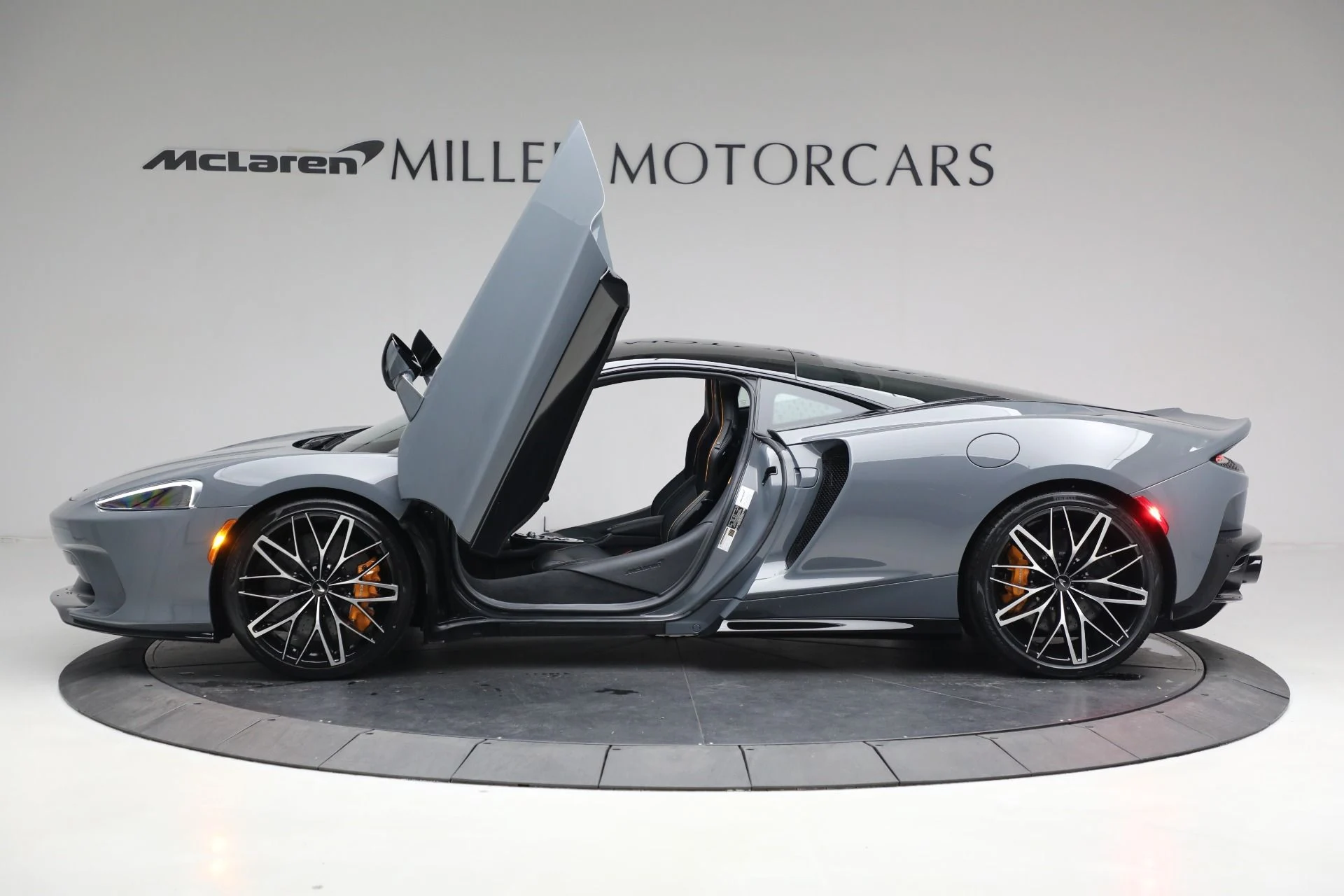 mph015_879846516_Used_2023_Mc_Laren_GT_Luxe_c47b8f8f0b