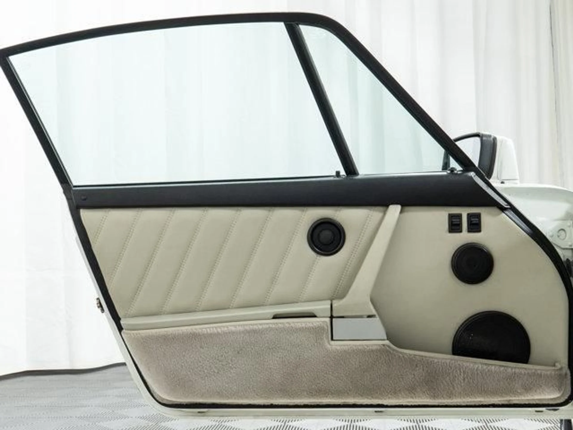 mph015_885116052_eqd_k7_db9ms_Qozypbv1_Fo_Wb_Rf_M_2d67038707