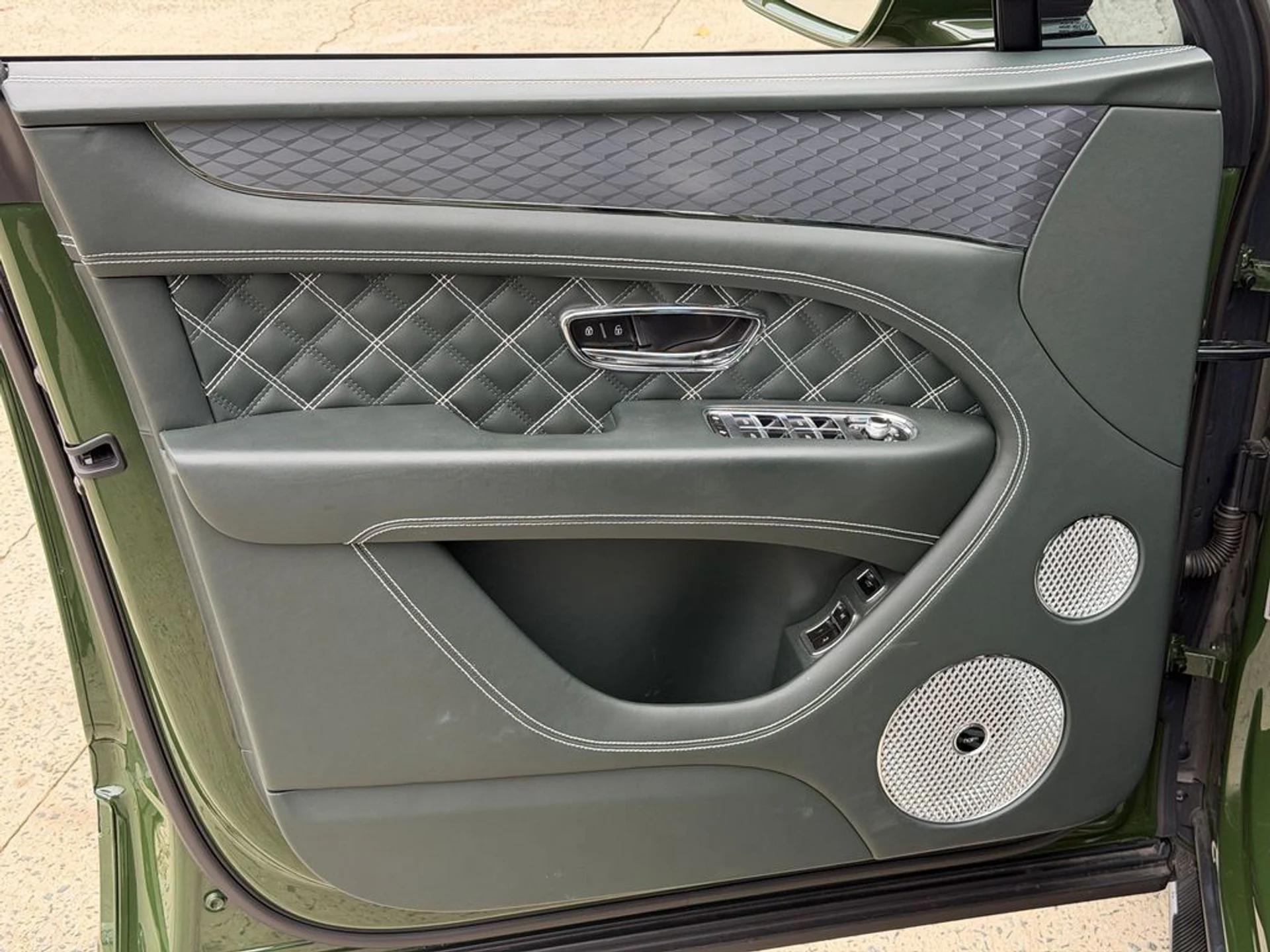 mph015_887681824_9b62b73733364501babbba5ecea892c7_4010c2f96c