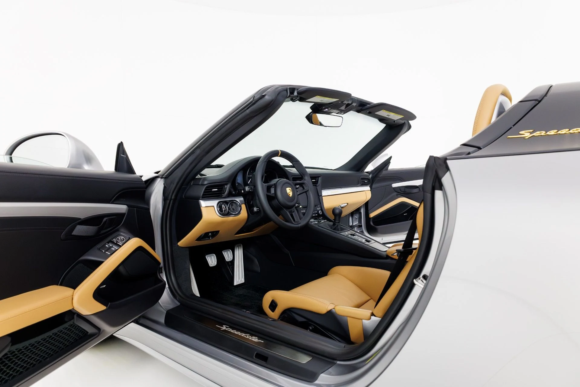 mph015_887964957_Used_2019_Porsche_911_Speedster_1770313304_6faf2e15d8