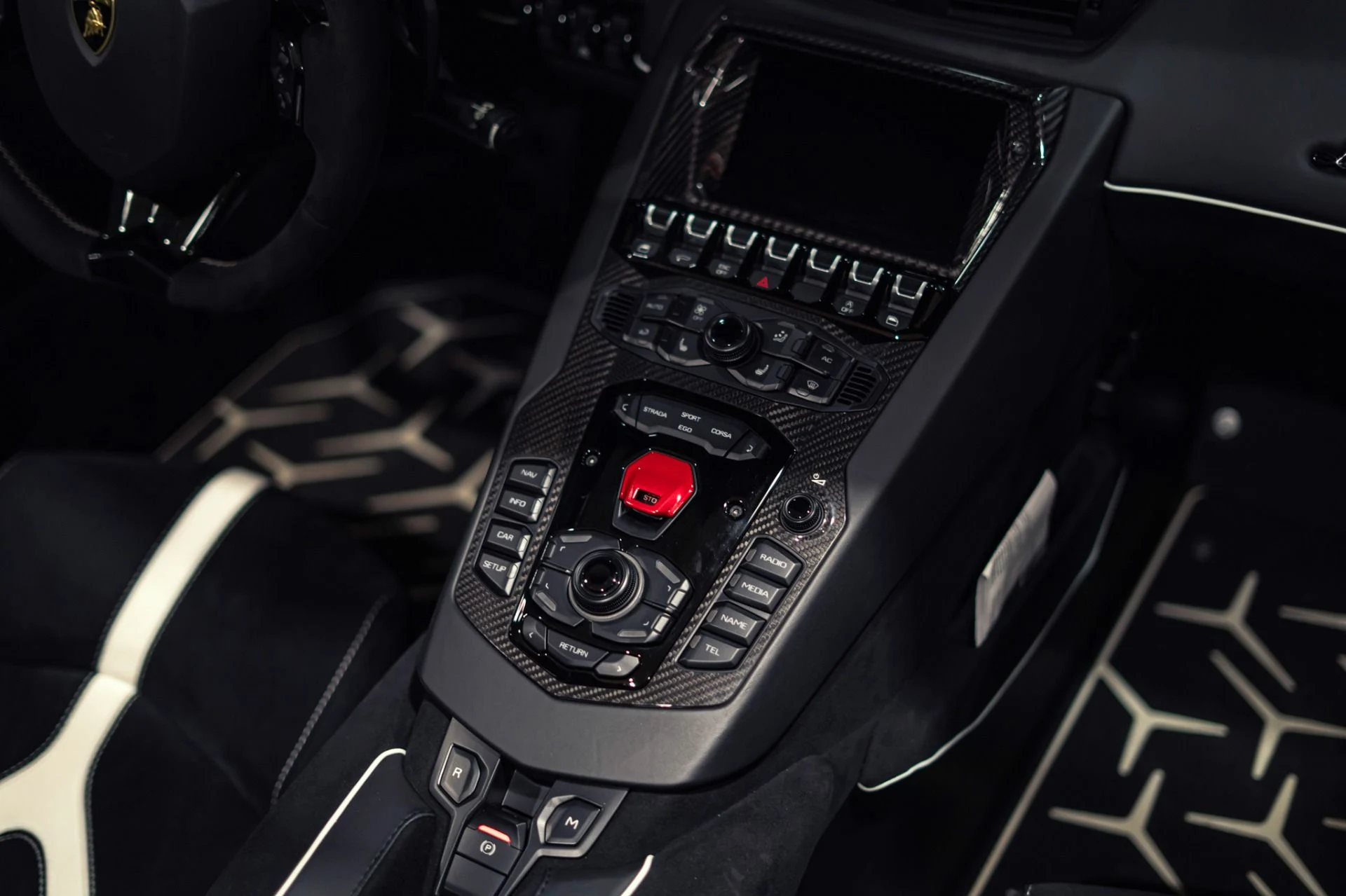 mph015_892137991_Used_2020_Lamborghini_Aventador_LP_770_4_SVJ_1778086928_1bd8770b30