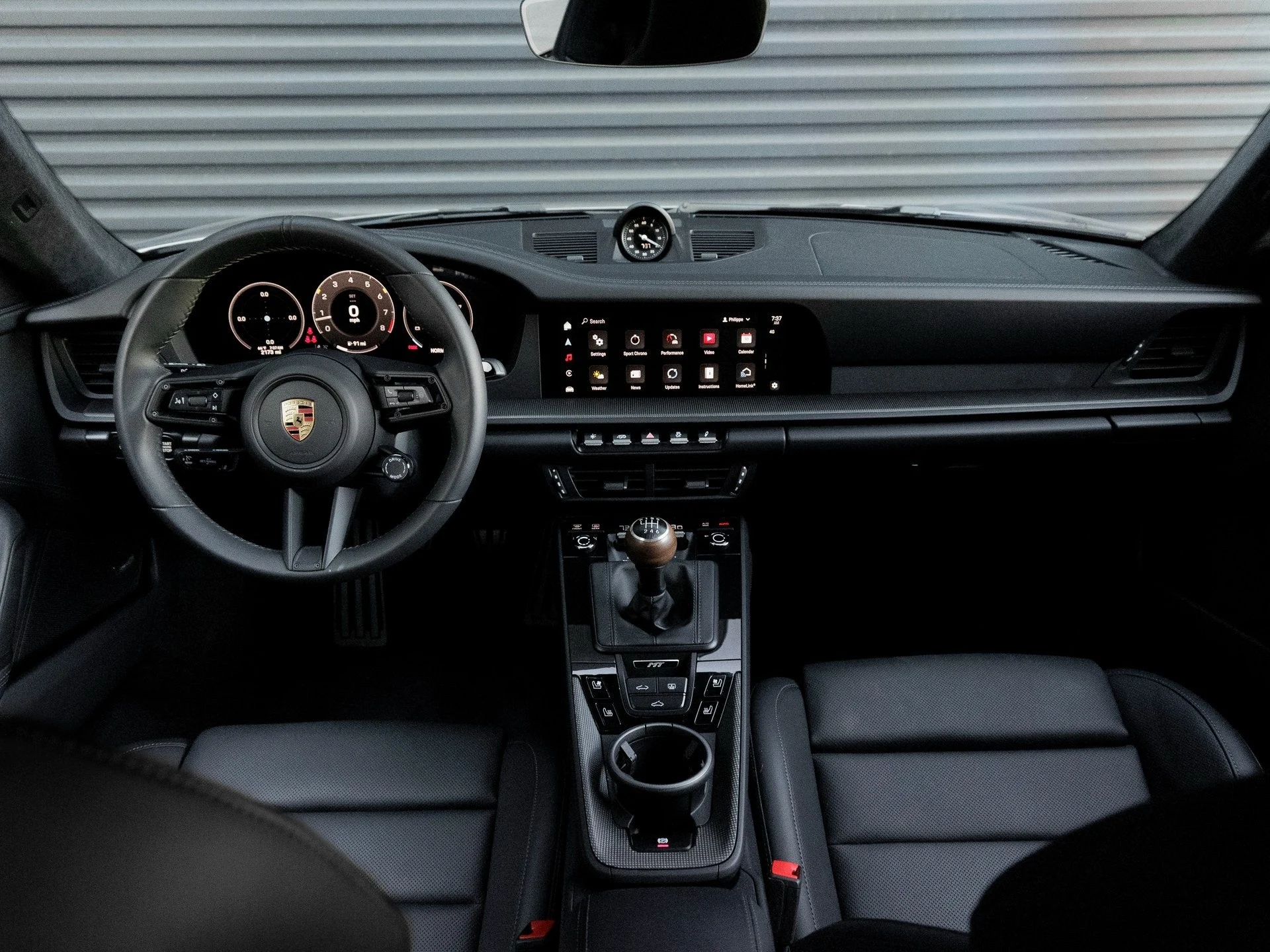 mph015_894227877_16_7f47410f62