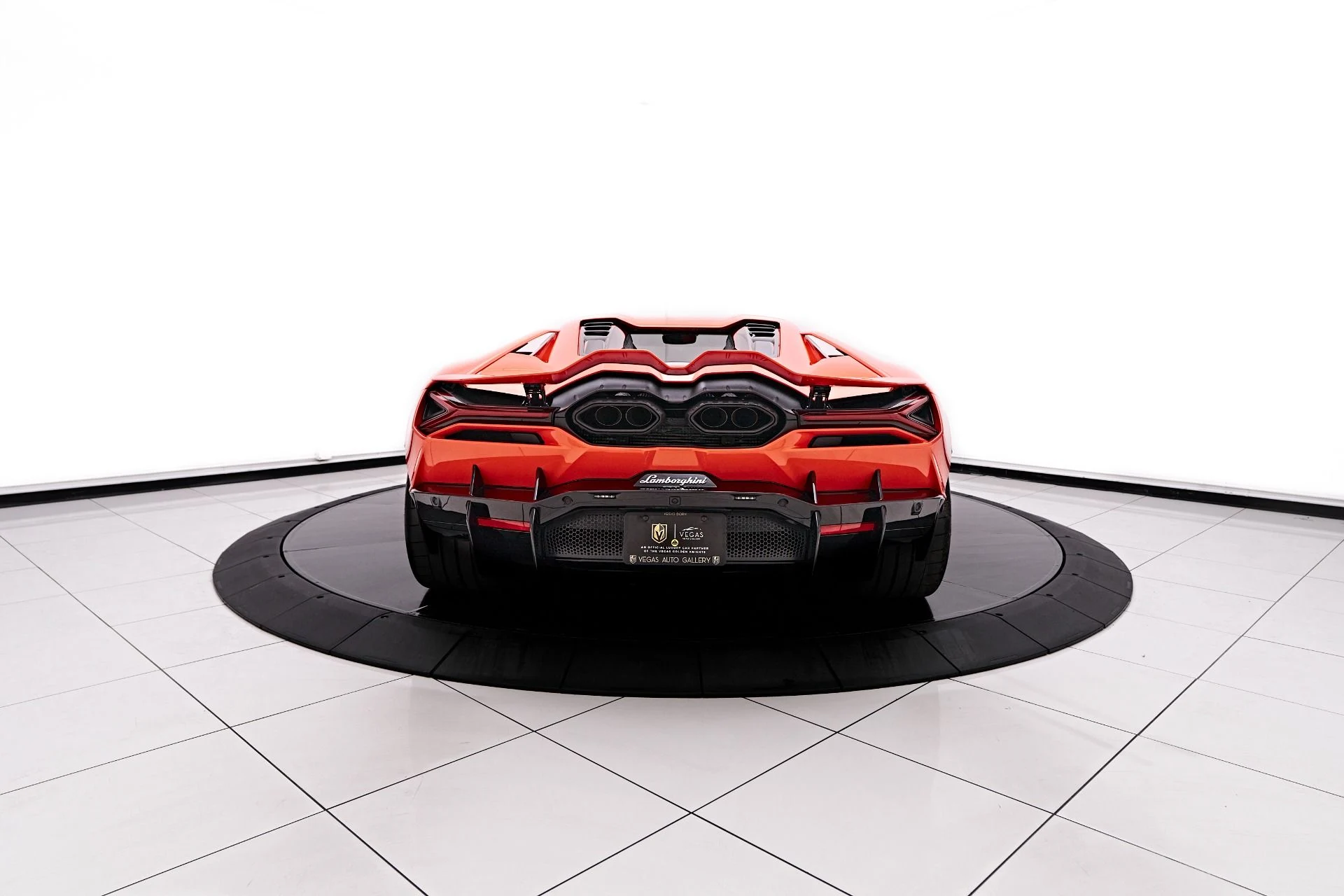 mph015_898479708_Used_2024_Lamborghini_Revuelto_Base_1755224841_795819b082