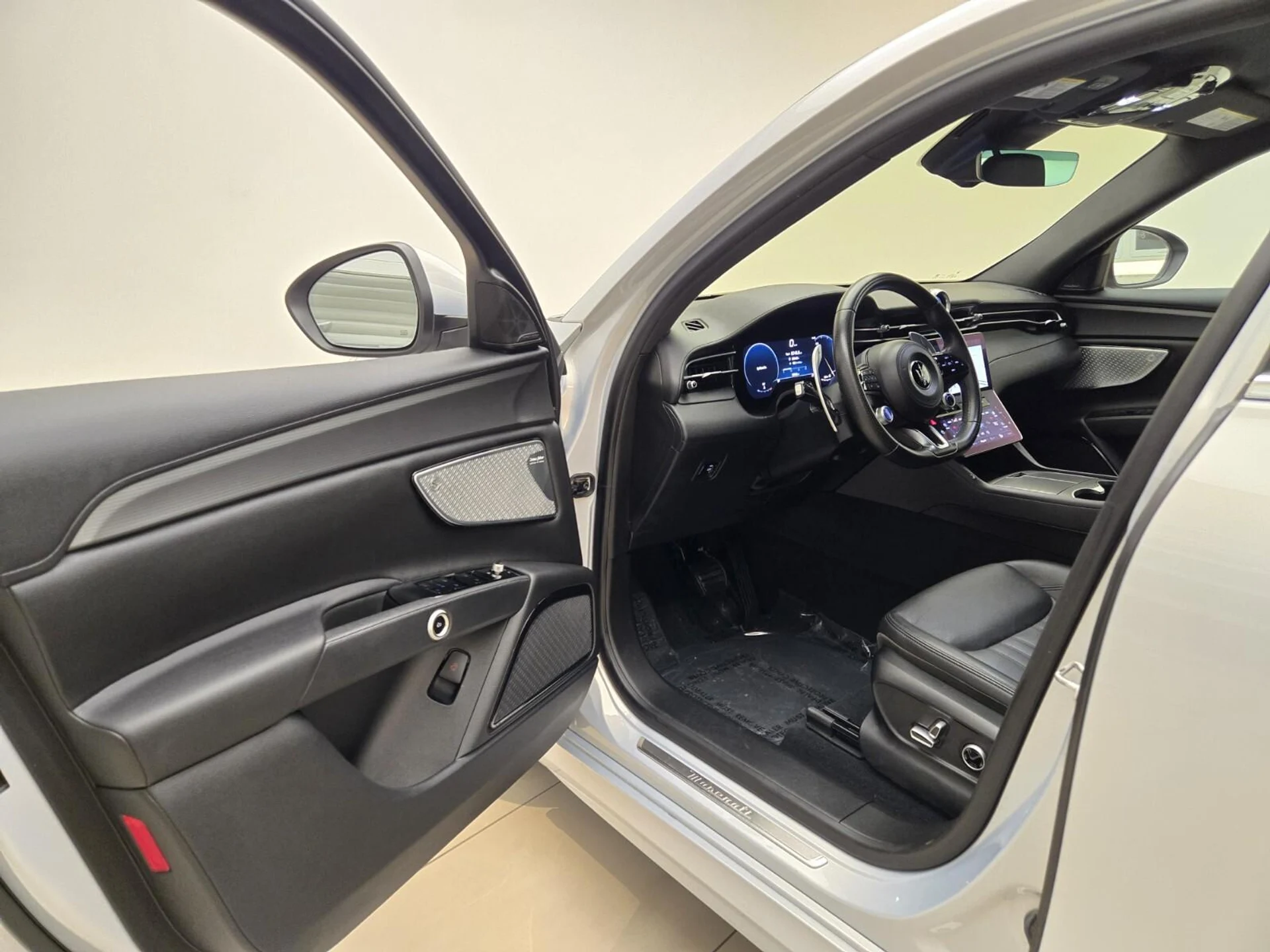 mph015_908570653_Used_2024_Maserati_Grecale_GT_1765263738_d368013a18