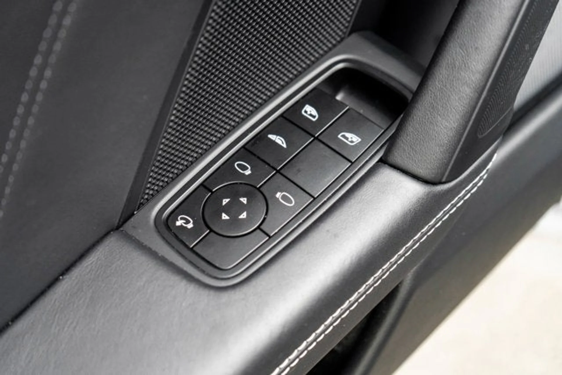 mph015_910731277_16_d752f76973