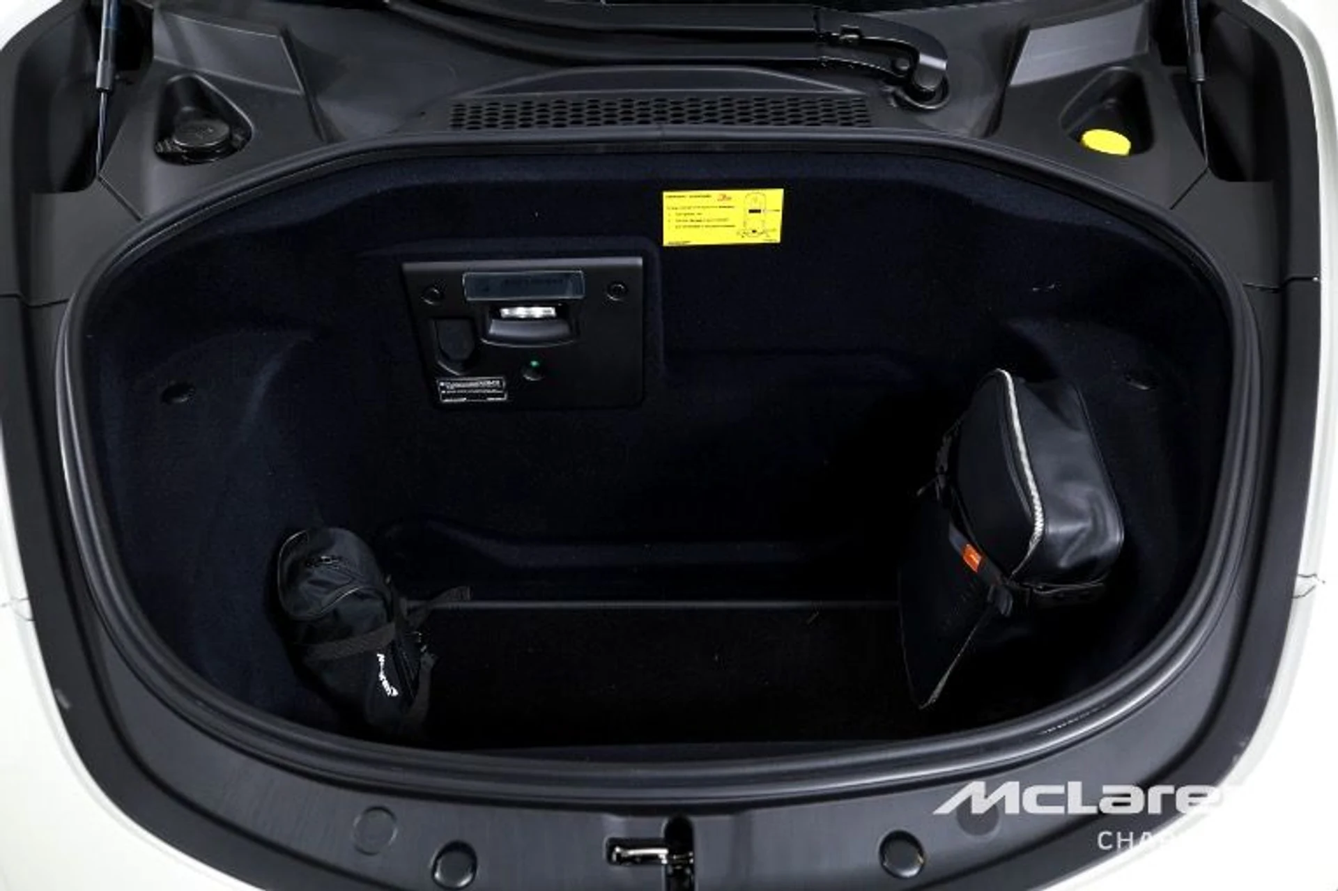 mph015_913292608_Used_2025_Mc_Laren_Artura_Spider_0b43b6b59f