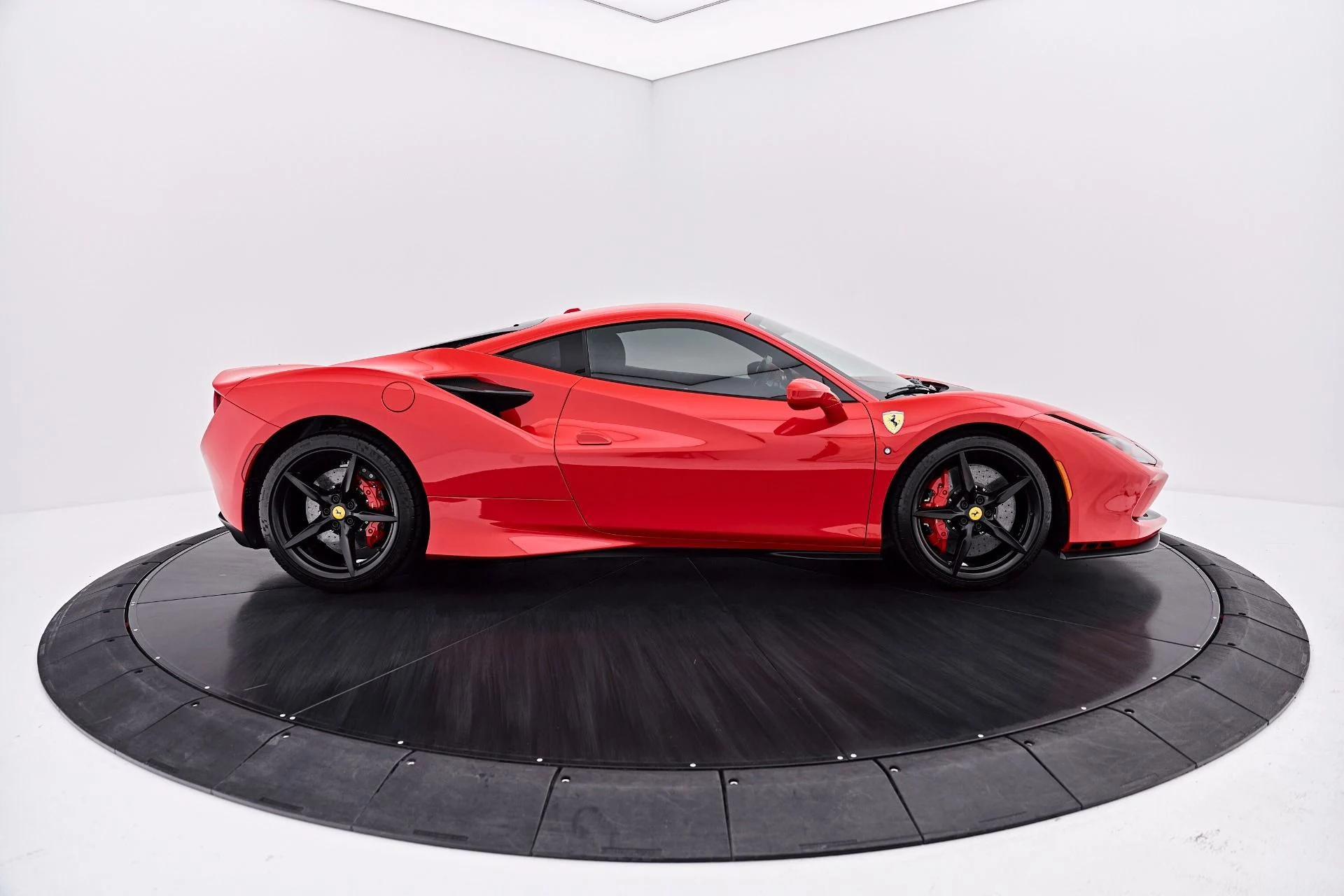 mph015_915326589_Used_2020_Ferrari_F8_Tributo_Base_1787788387_deb3c04069