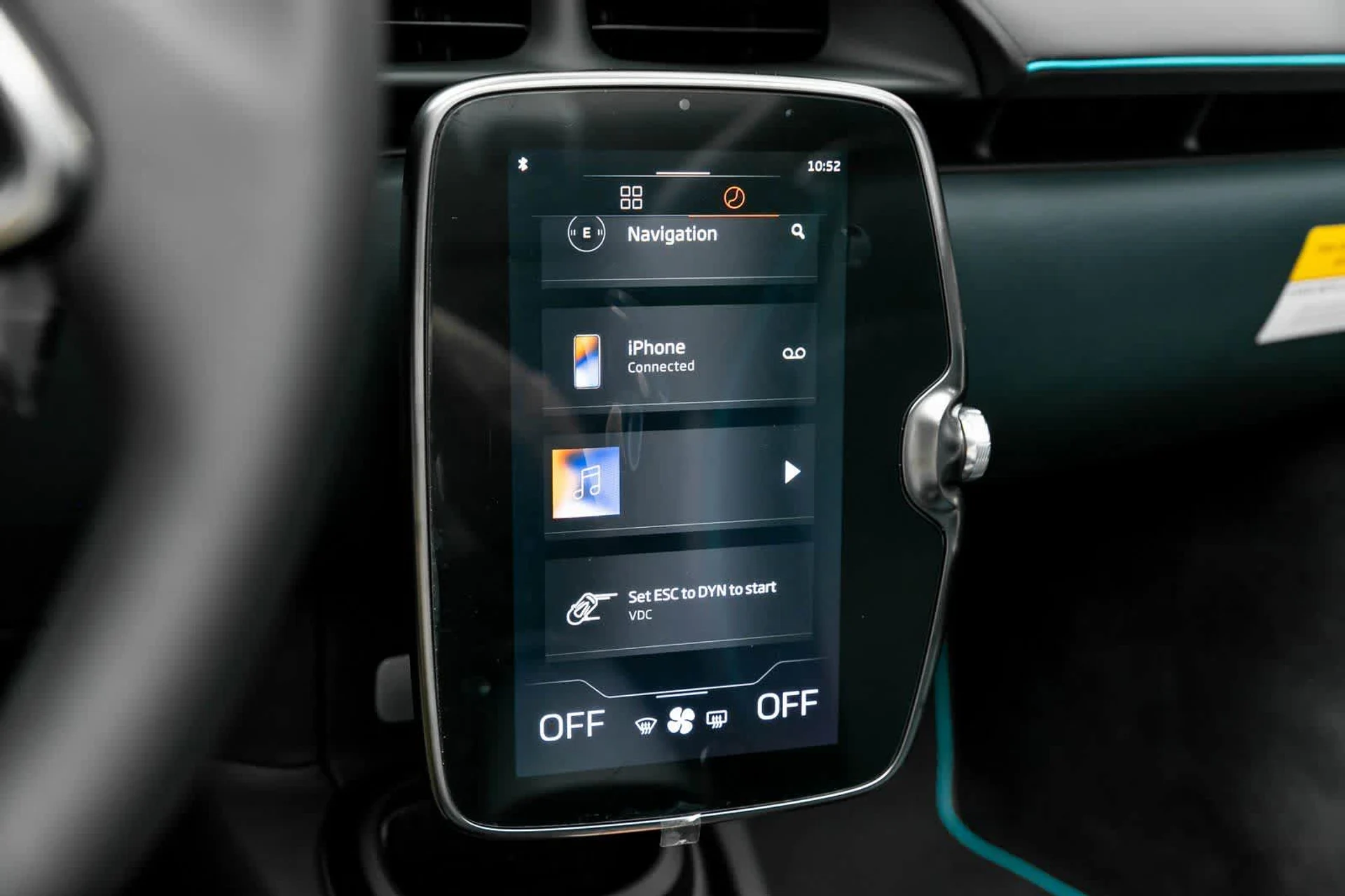 mph015_916152843_16_2e273b36f2