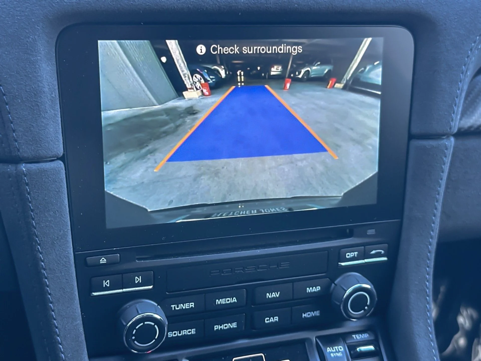 mph015_917816111_2375c0181819e4b54ede4f4b4f8c2d39_5867133105