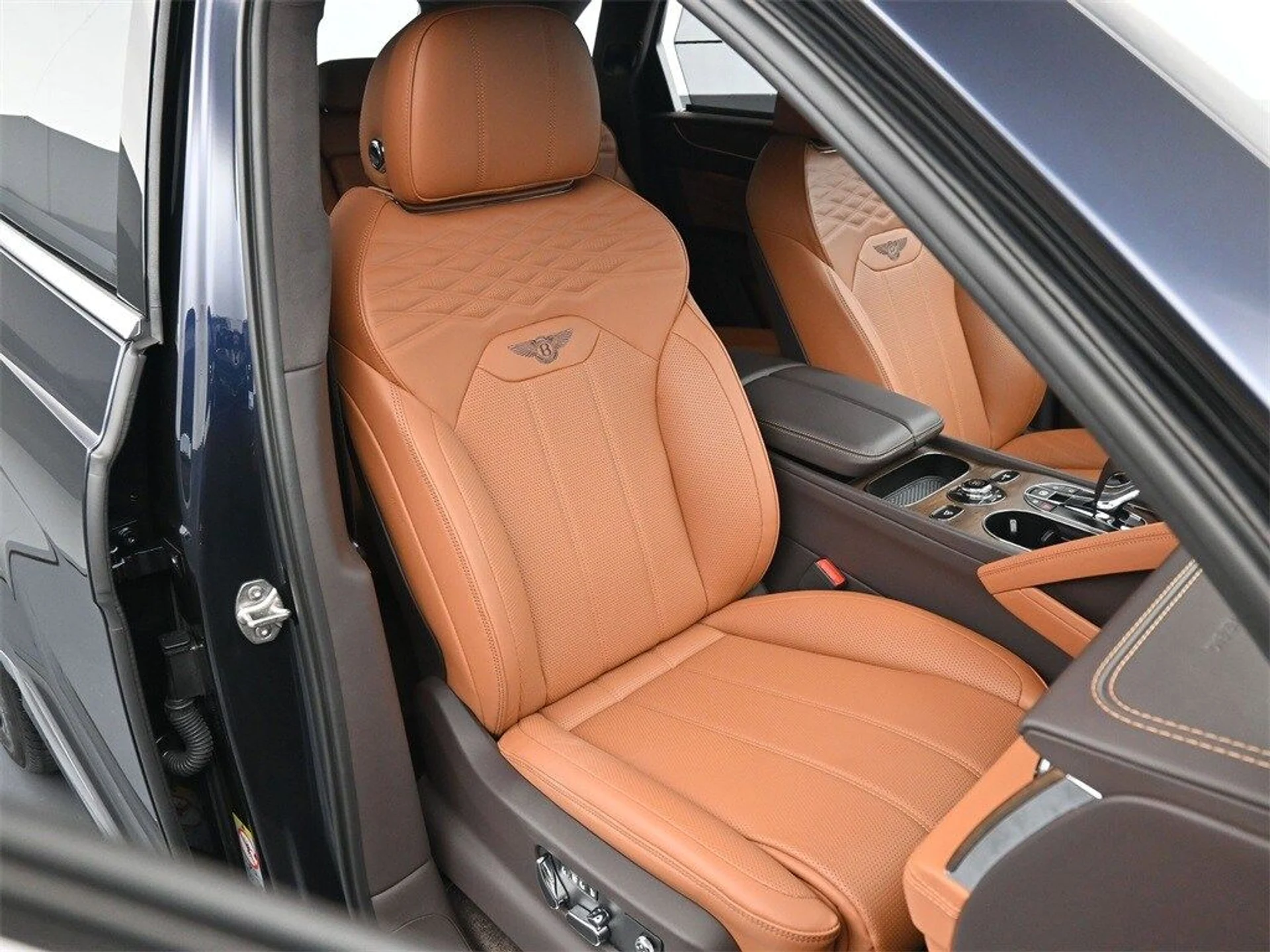 mph015_920346657_ed9a7444df1677af9fd5a106ac2e4012x_efe570d927