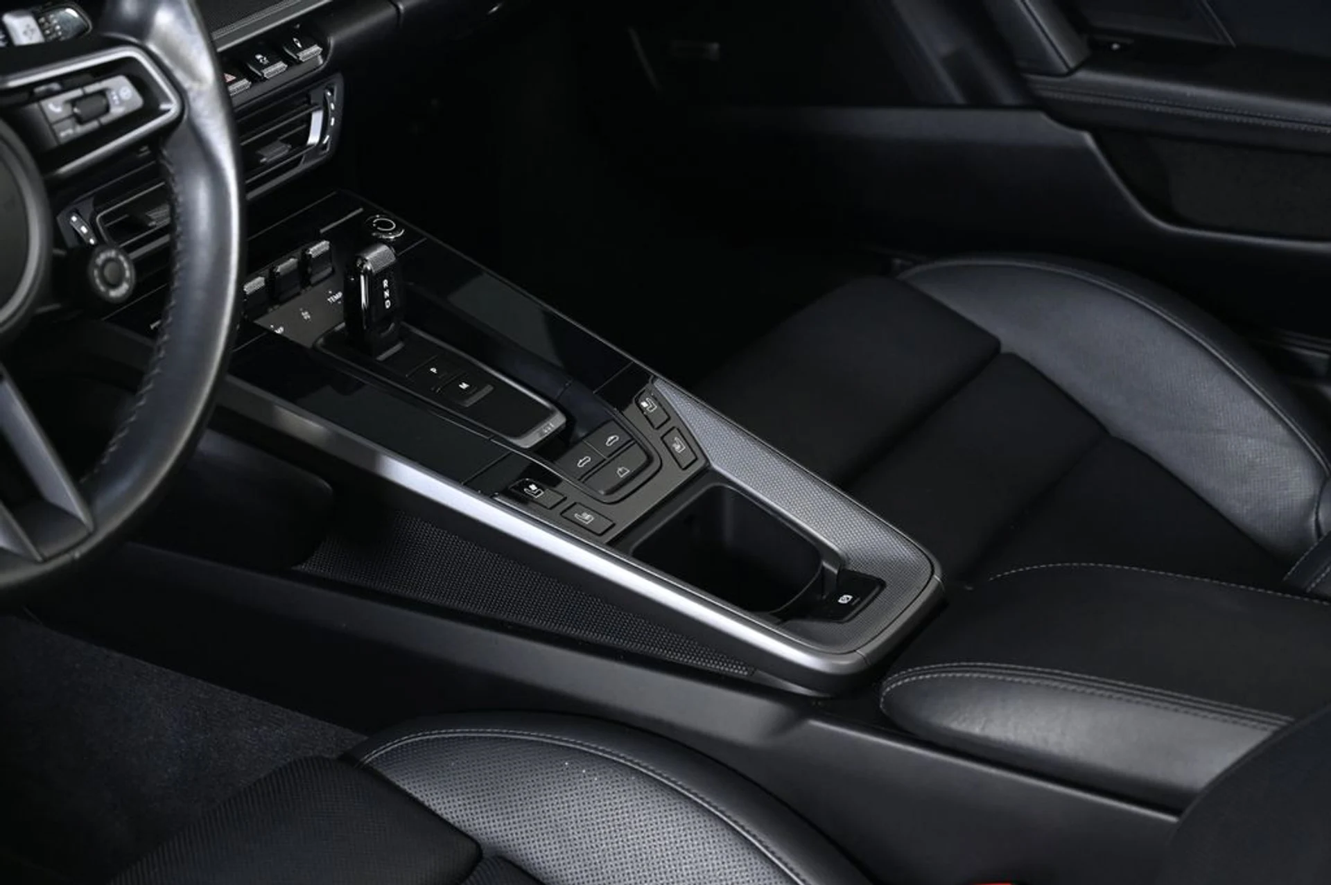 mph015_921920935_c1dd9e27cd3a781f52f5c7dc15f3831bx_7f4dbfd62e