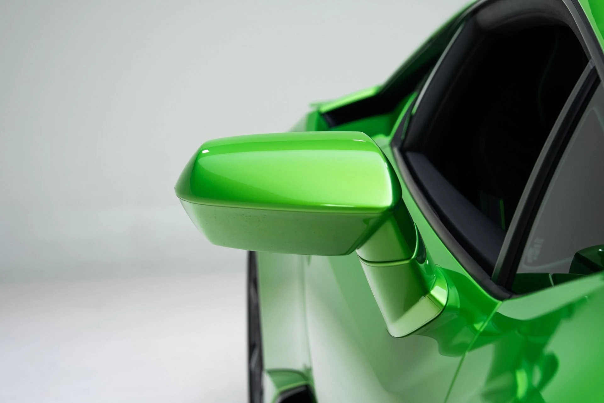 mph015_922762655_Used_2023_Lamborghini_Huracan_Tecnica_1775770975_4e57873dc5