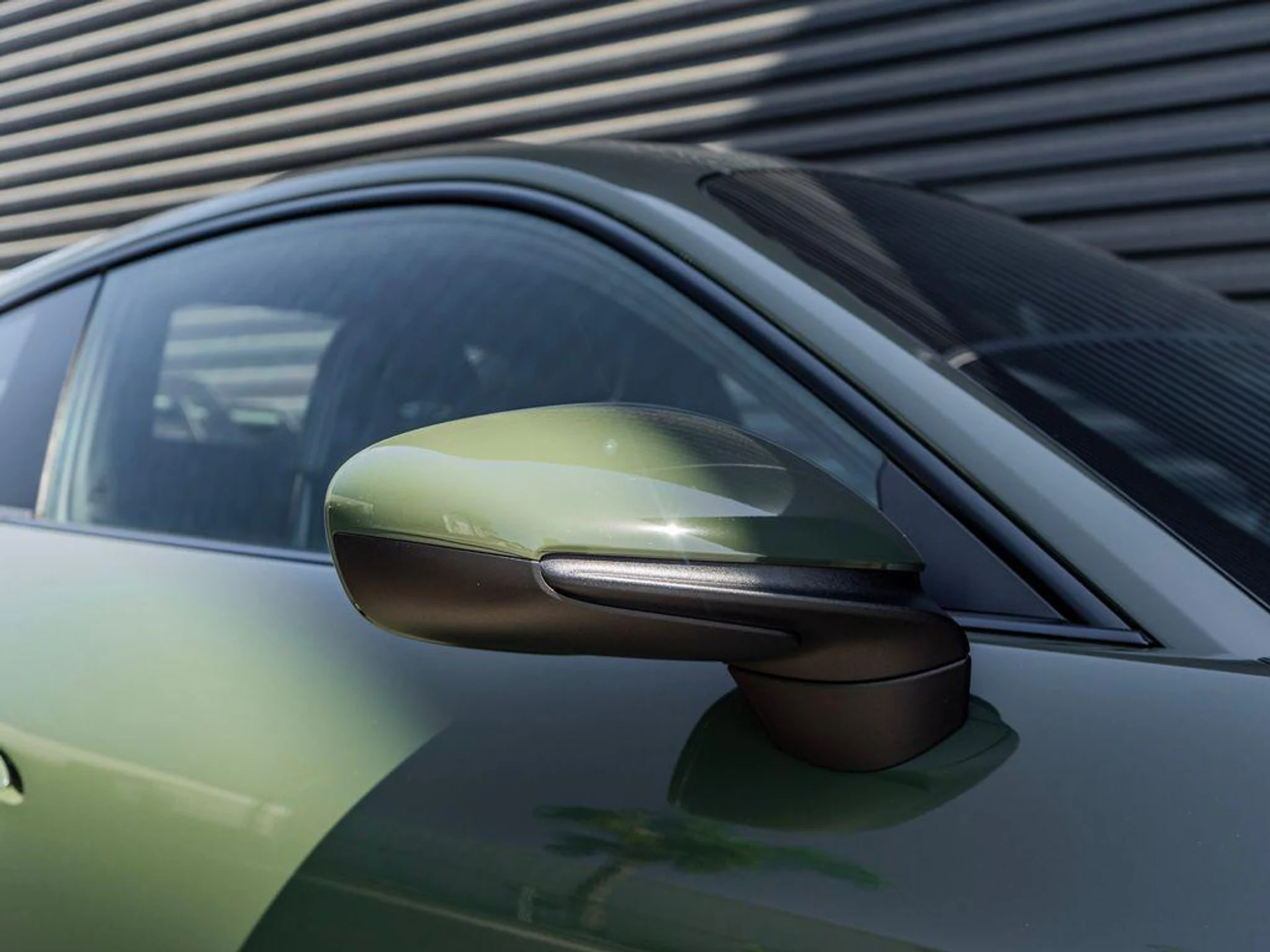 mph015_925083745_R5rst776r_Cqp_NID_Fm_EWH_Zau_QYQ_822d753ade