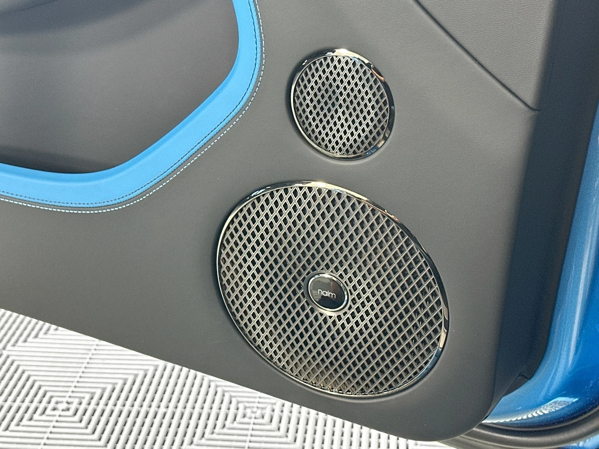 mph015_931486323_16_8f84052e8d