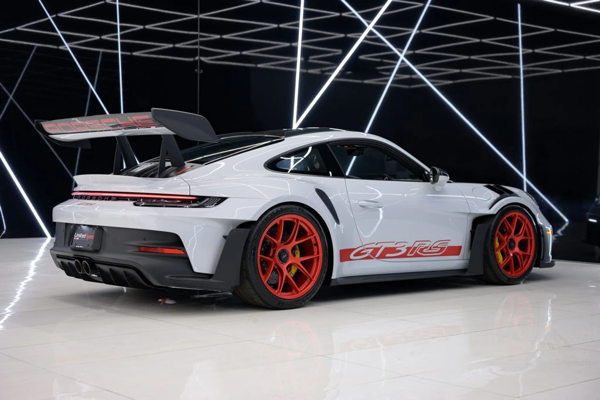 mph015_932244002_c914920e5fd07aa6d476f6950fcd4695_cf851359db