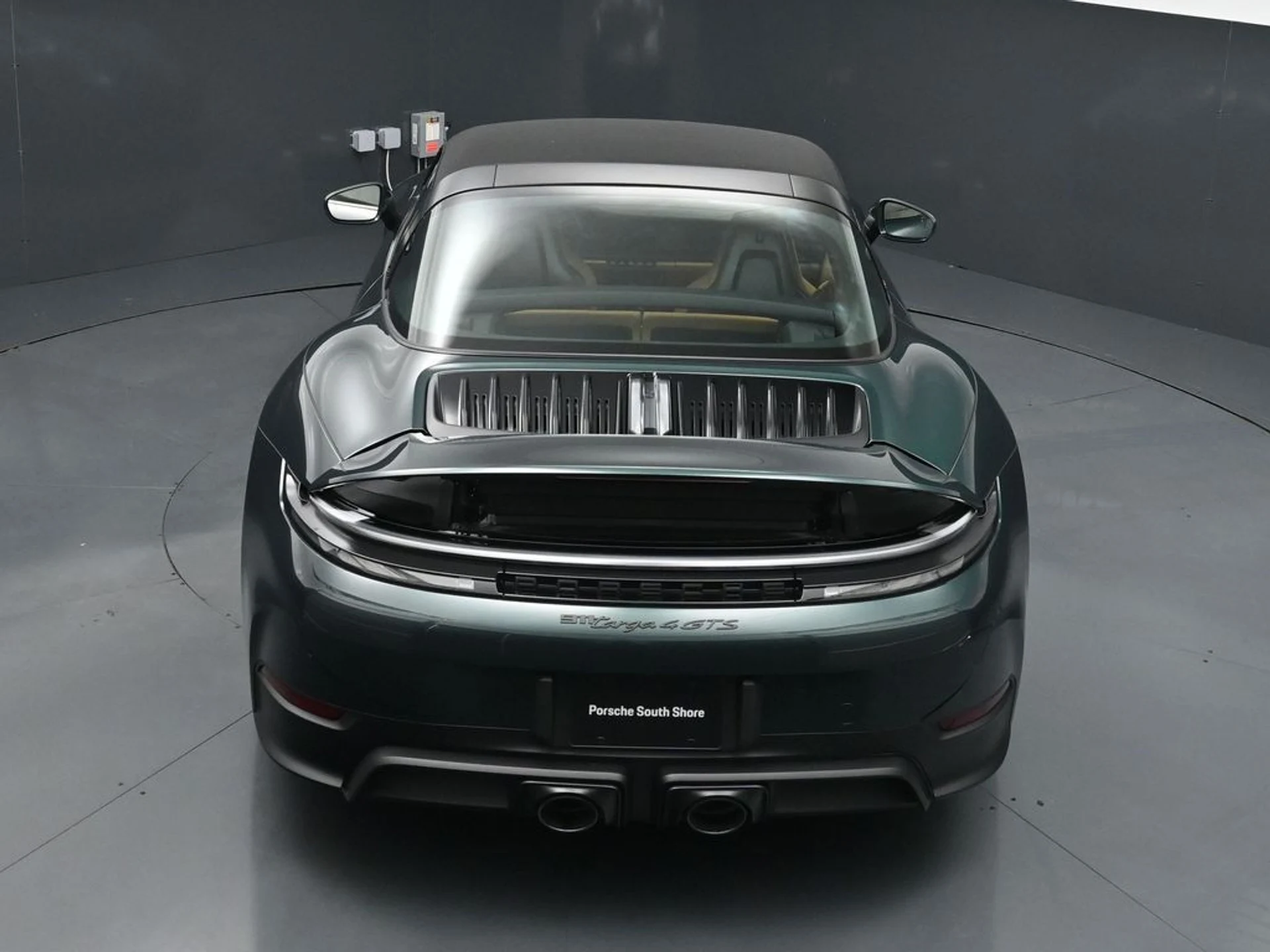 mph015_932953467_088f2cdbd6cd1cf6c397e69fc9979696x_9a255e24a7