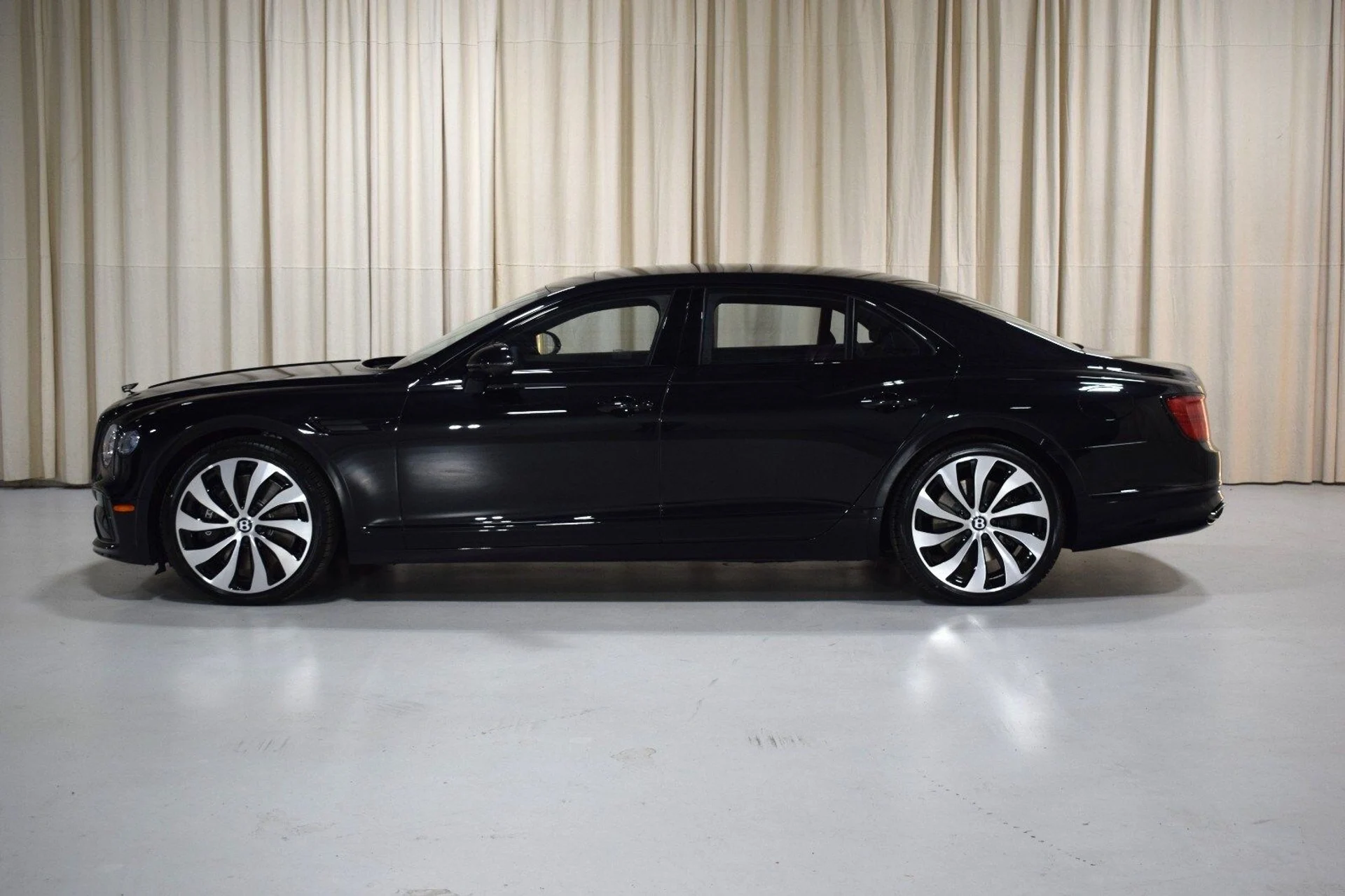 mph015_933322918_e7be5e5378bf67b038ae589c003345c1x_6ba7915428