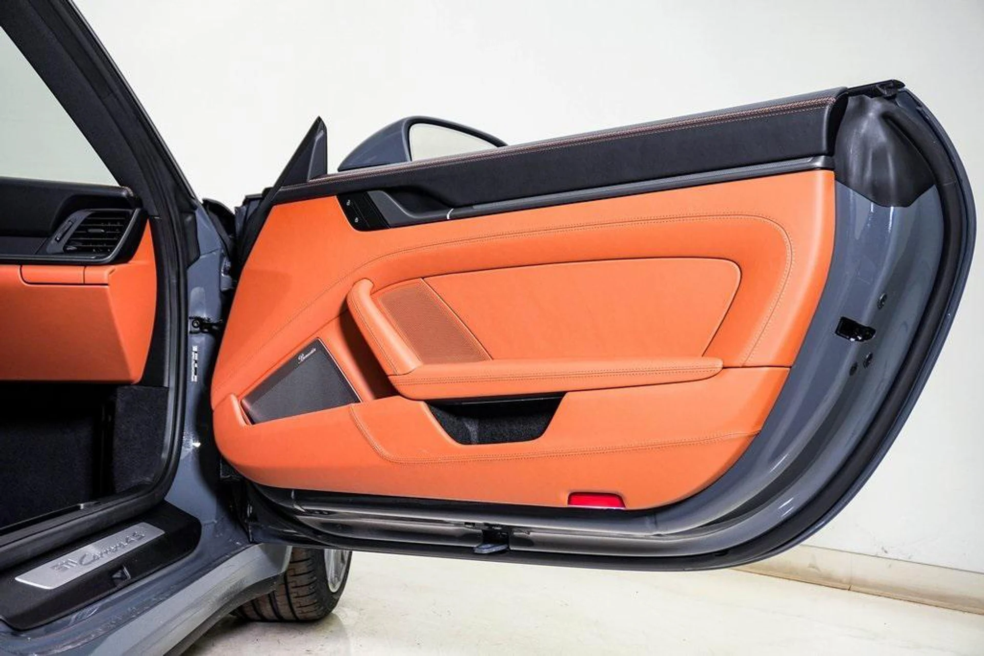 mph015_936263553_04_G_Ot_ko5_B_Mw_SF_Gx7_V_Xt_VA_Eo_R_Kk_687a0c9a8c