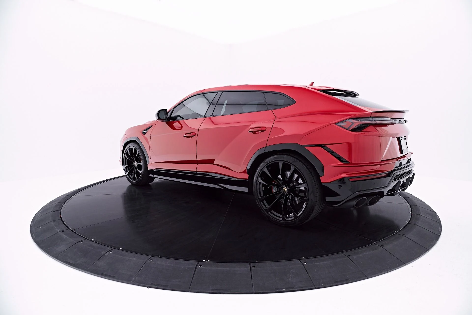 mph015_939913519_Used_2023_Lamborghini_Urus_S_1781910472_c4cceb914d