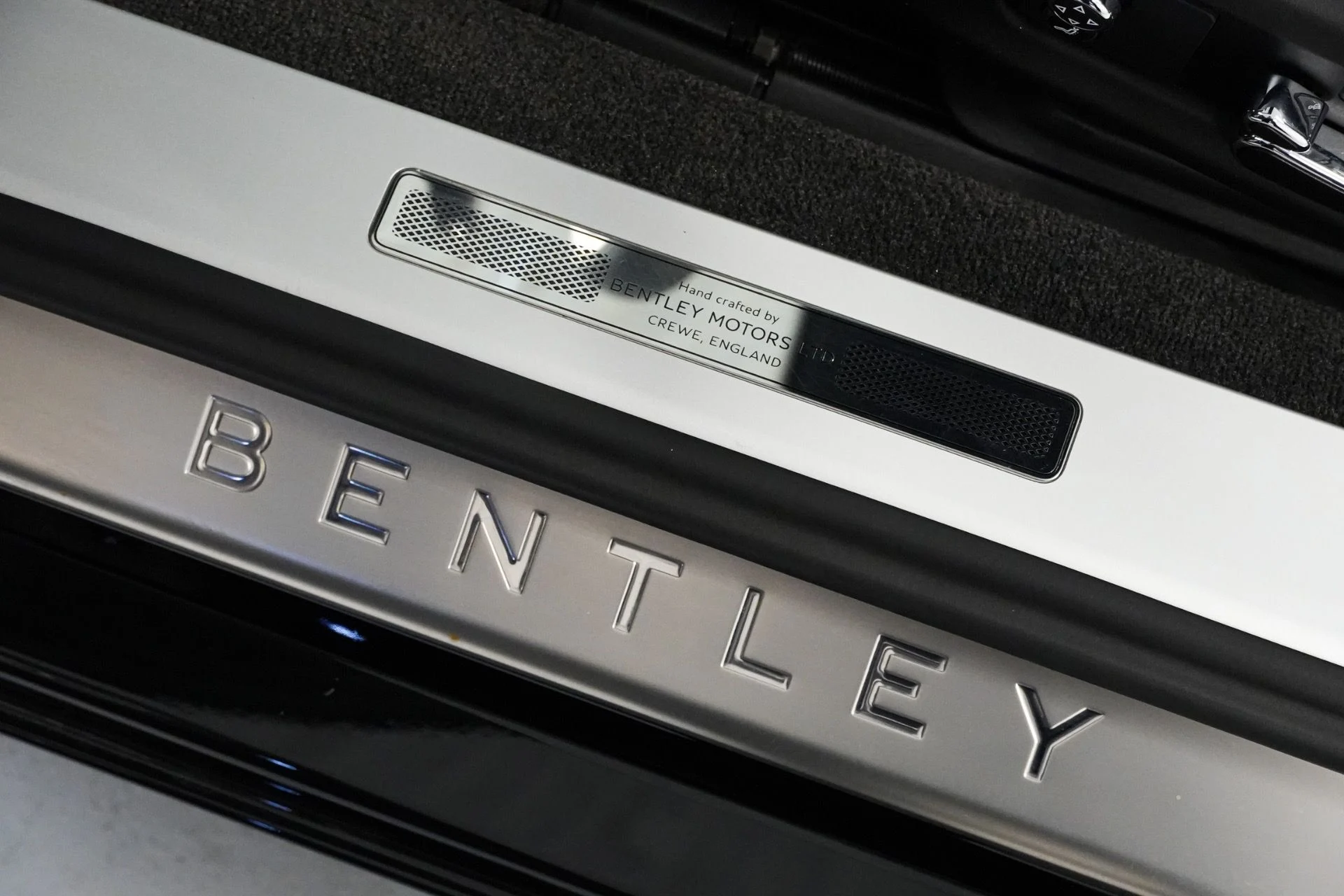 mph015_946196767_Used_2022_Bentley_Continental_GTC_V8_1778178351_32241c59ef
