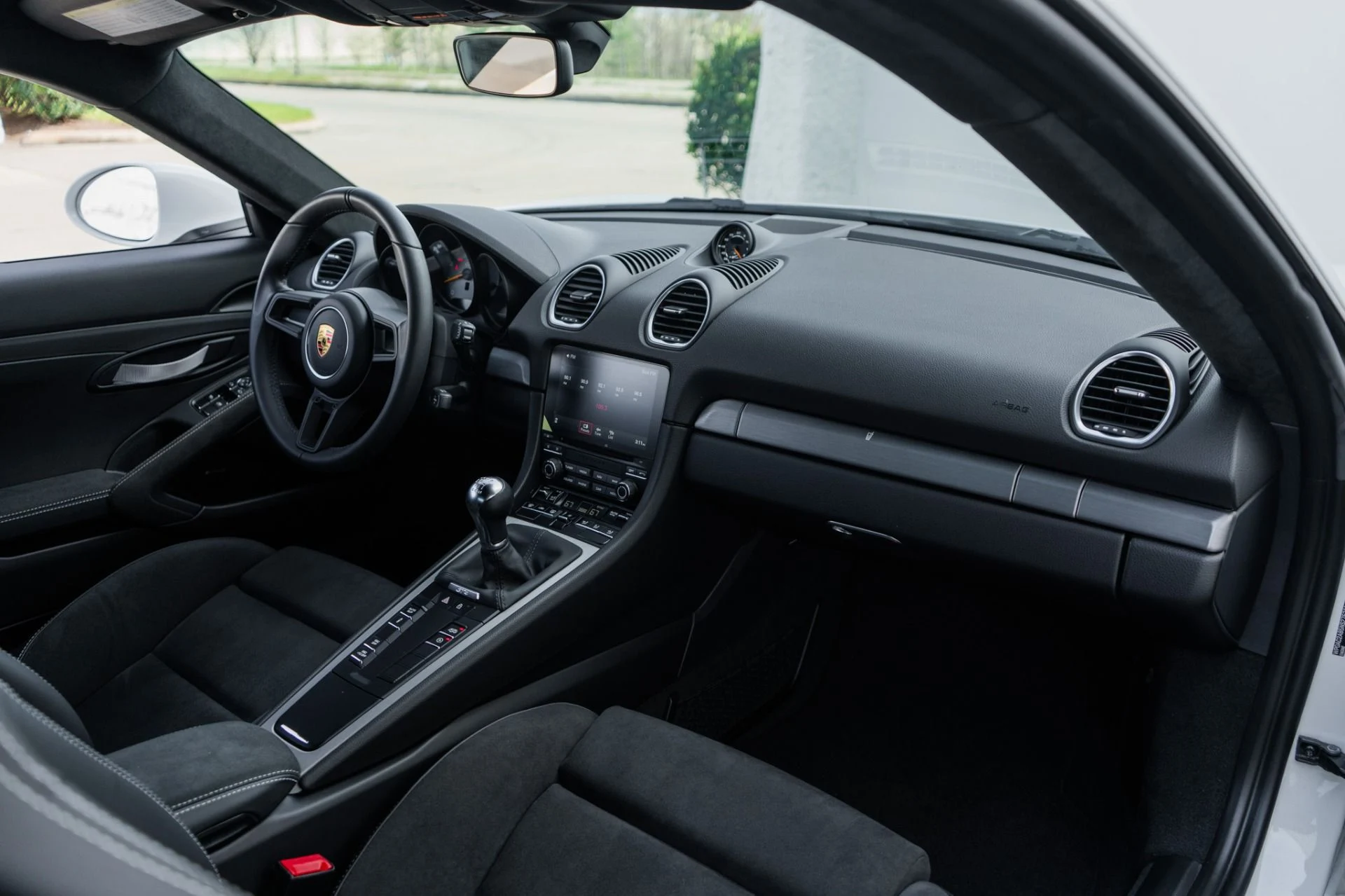 mph015_948686727_Used_2022_Porsche_718_Cayman_GT_4_1773698341_4746d47c44