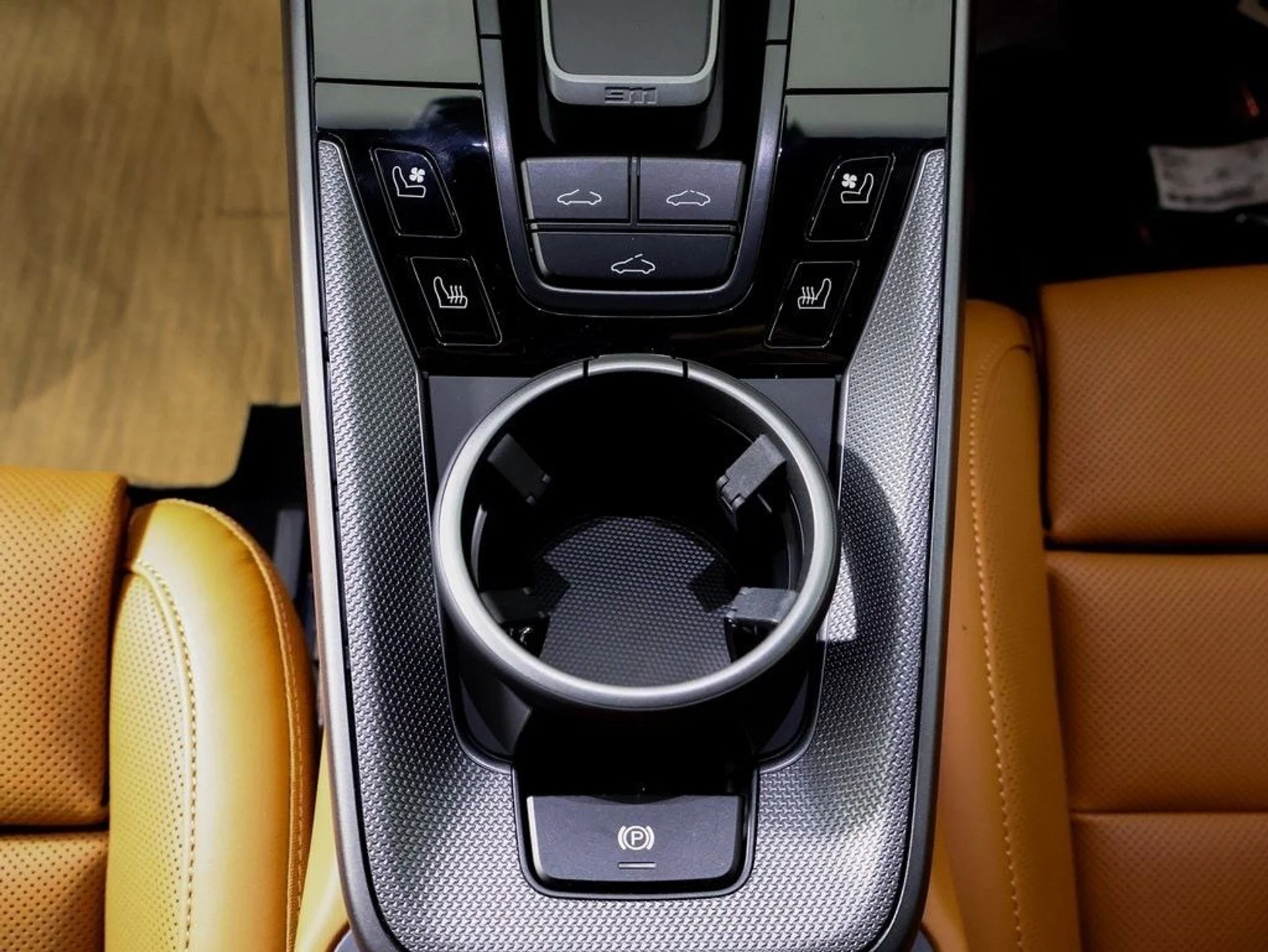 mph015_94885985_2daa70a8eb69245c7302bea7a79919cbx_d0c381f8f3