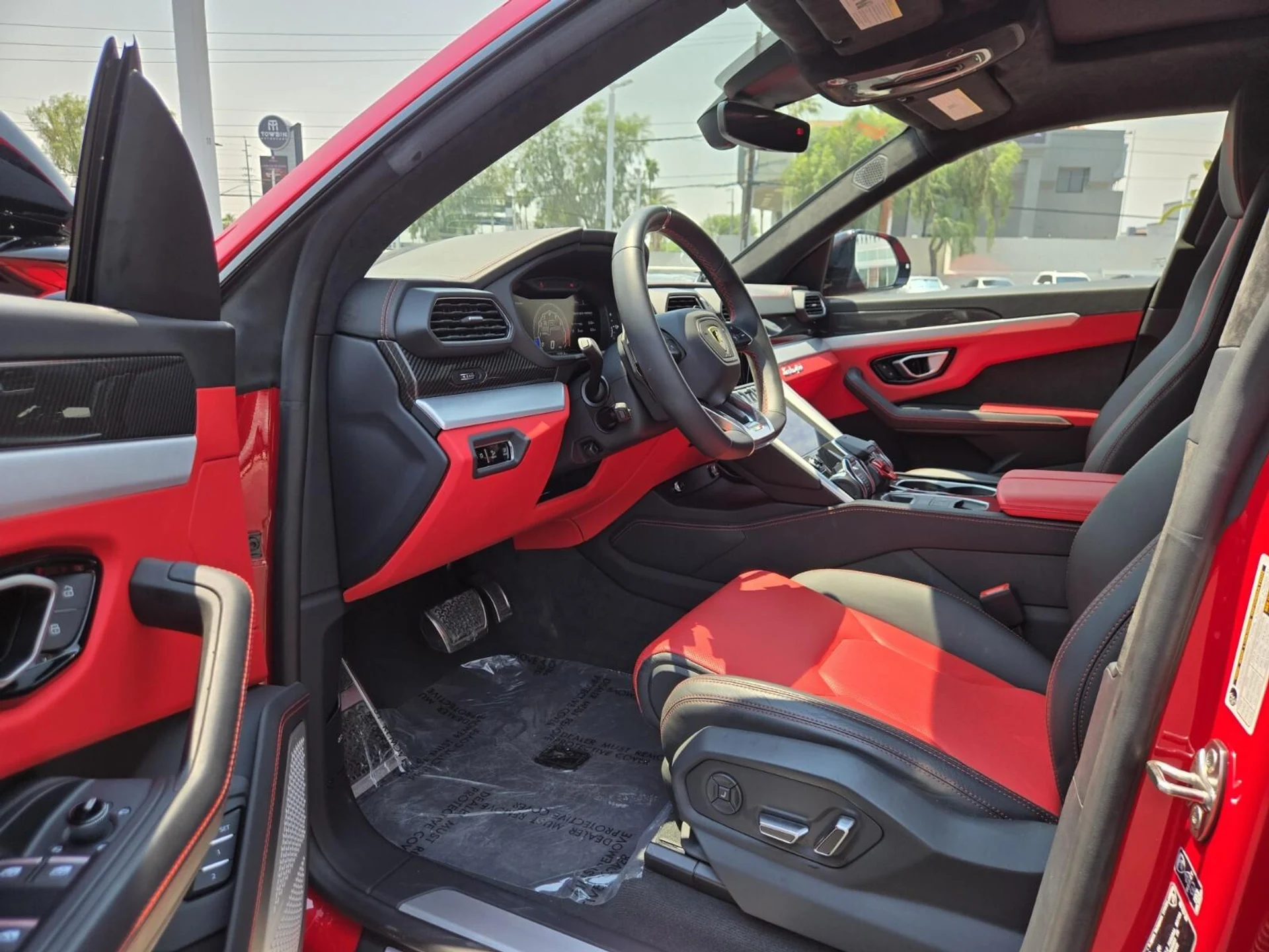 mph015_952310787_Used_2020_Lamborghini_Urus_1754463371_3747fafea8