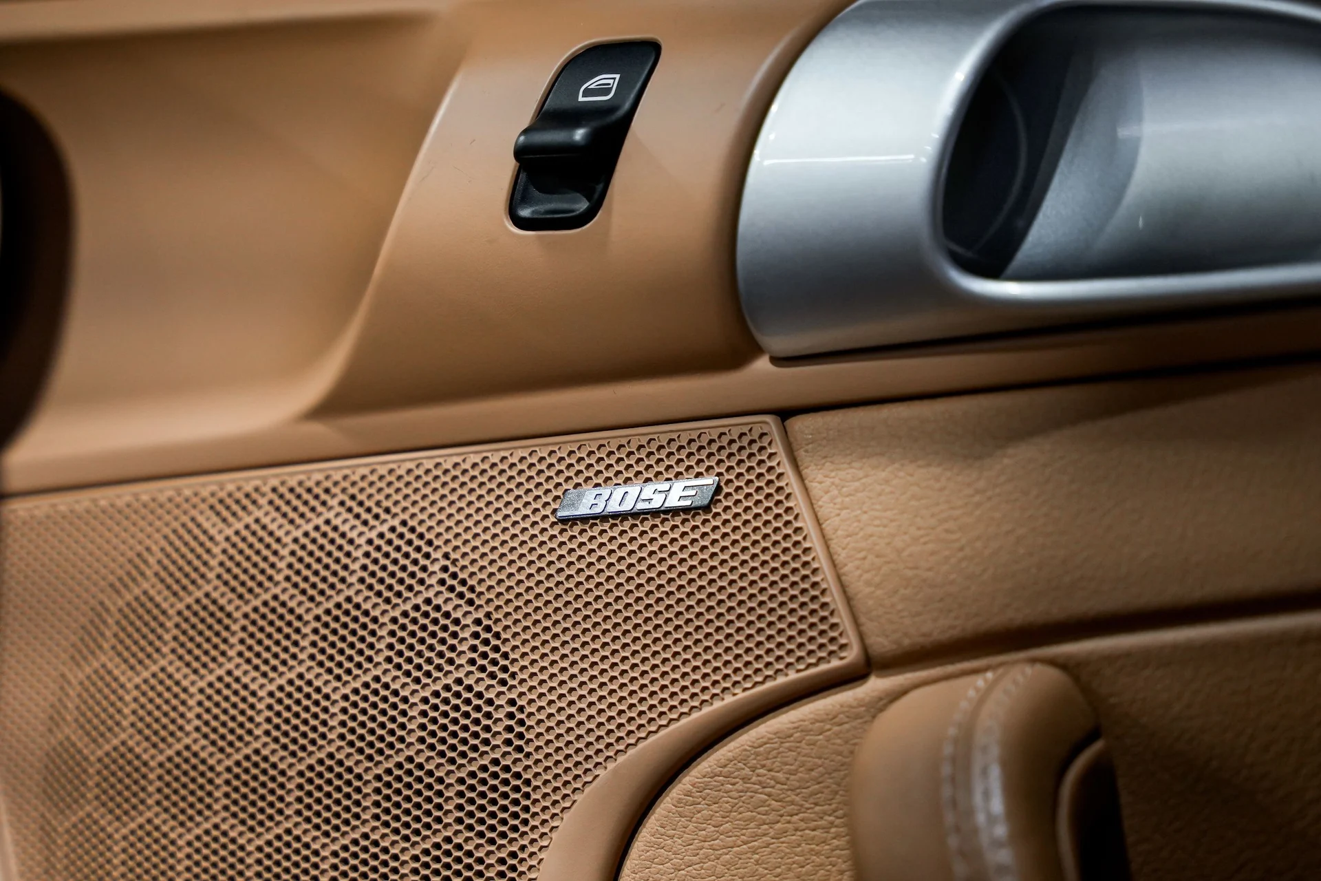 mph015_958196515_e555d191e446525575ed22b13ced63e9x_2f1da0ff76