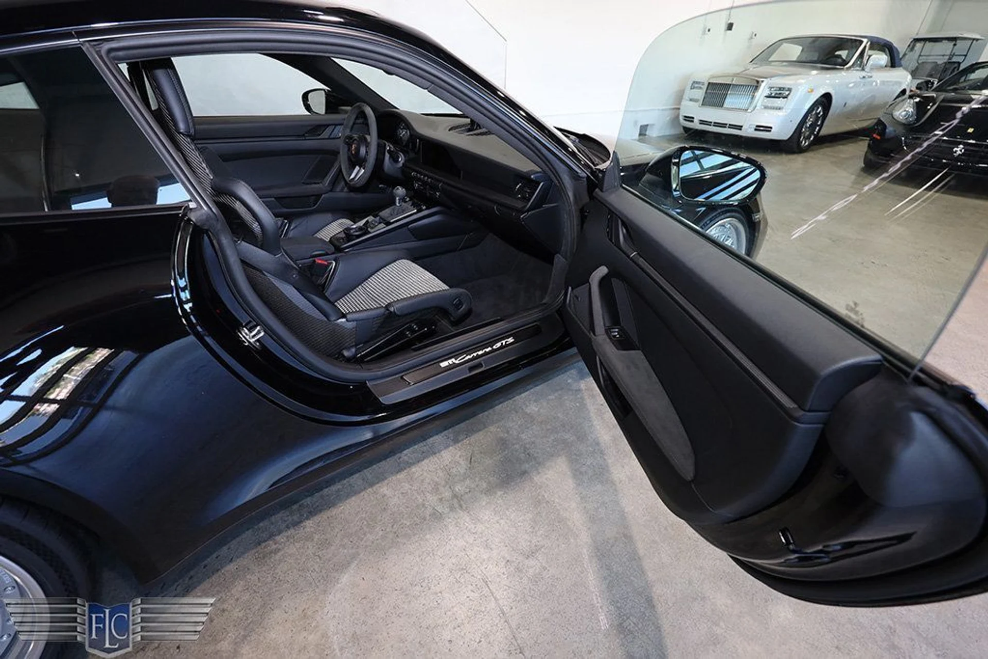 mph015_95885452_used_2024_porsche_911_carreragtscoupemanual_9689_22931180_16_1024_5166cc574d