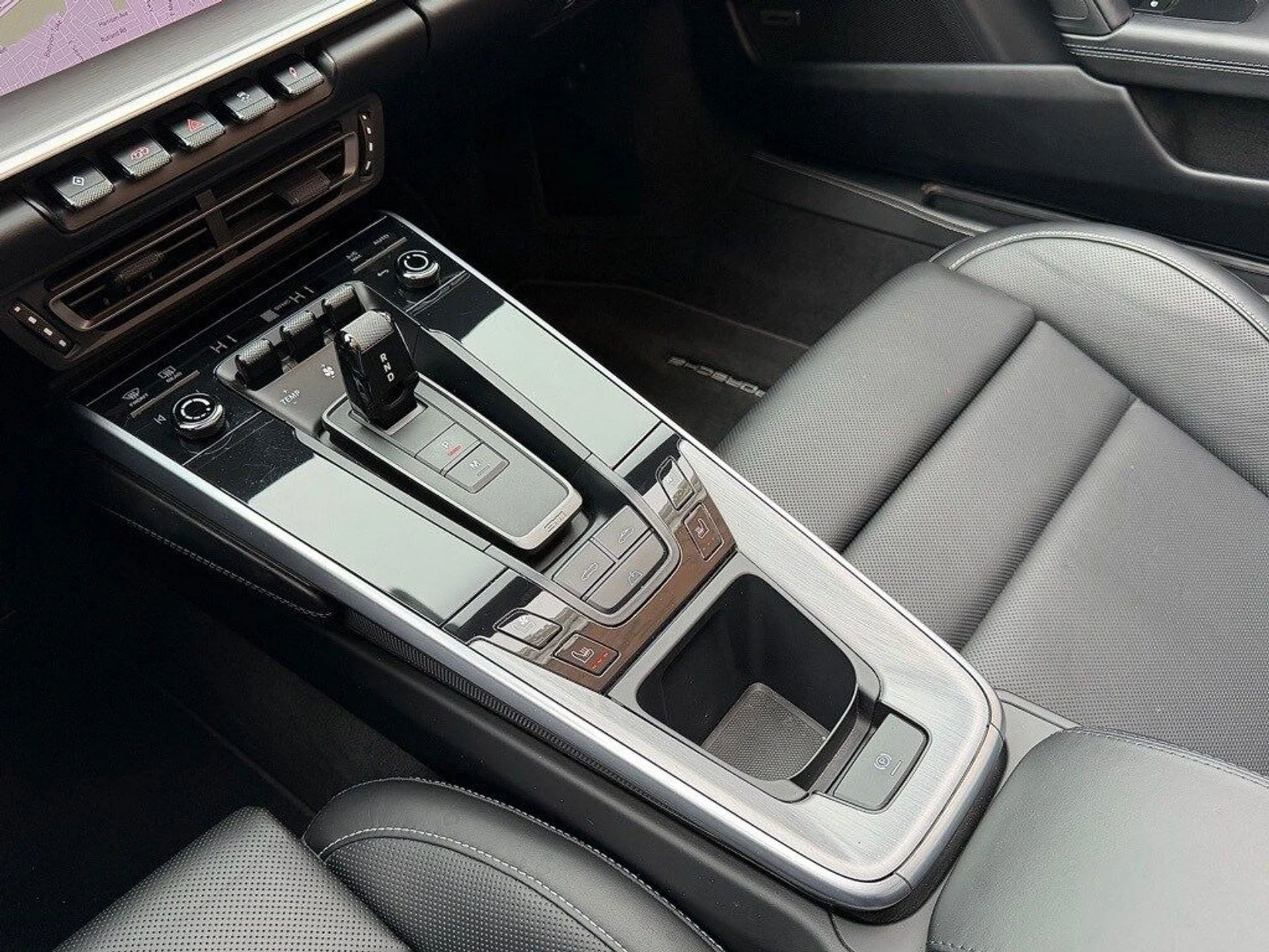 mph015_964261846_568f04fe0208a0682afebb9fb98f7a42x_84269c10d3